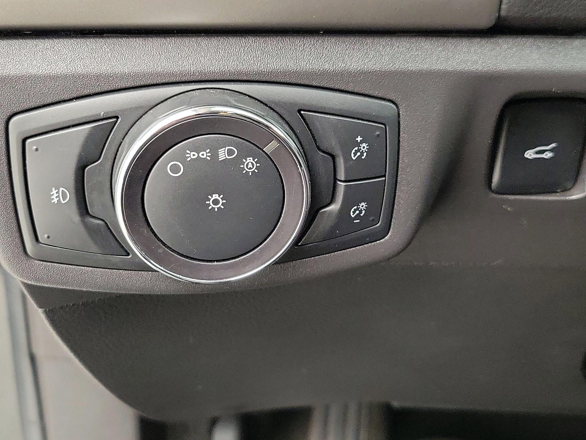 Thumbnail: 2014 Ford Fusion - 13