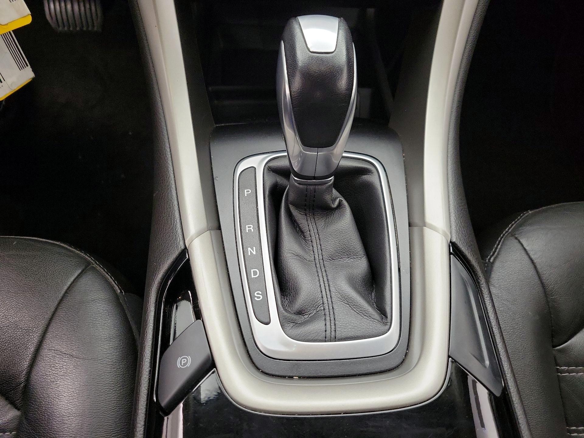 Thumbnail: 2014 Ford Fusion - 17