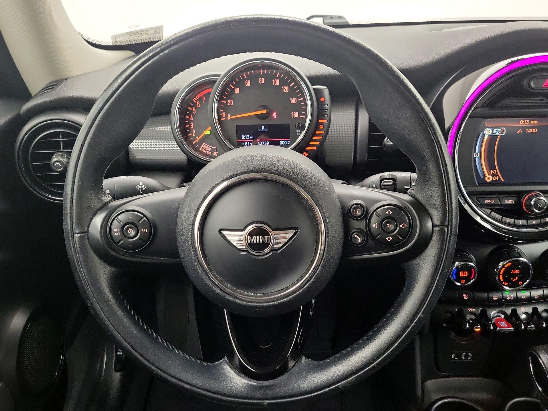 Thumbnail: 2017 MINI Cooper Hardtop - 10