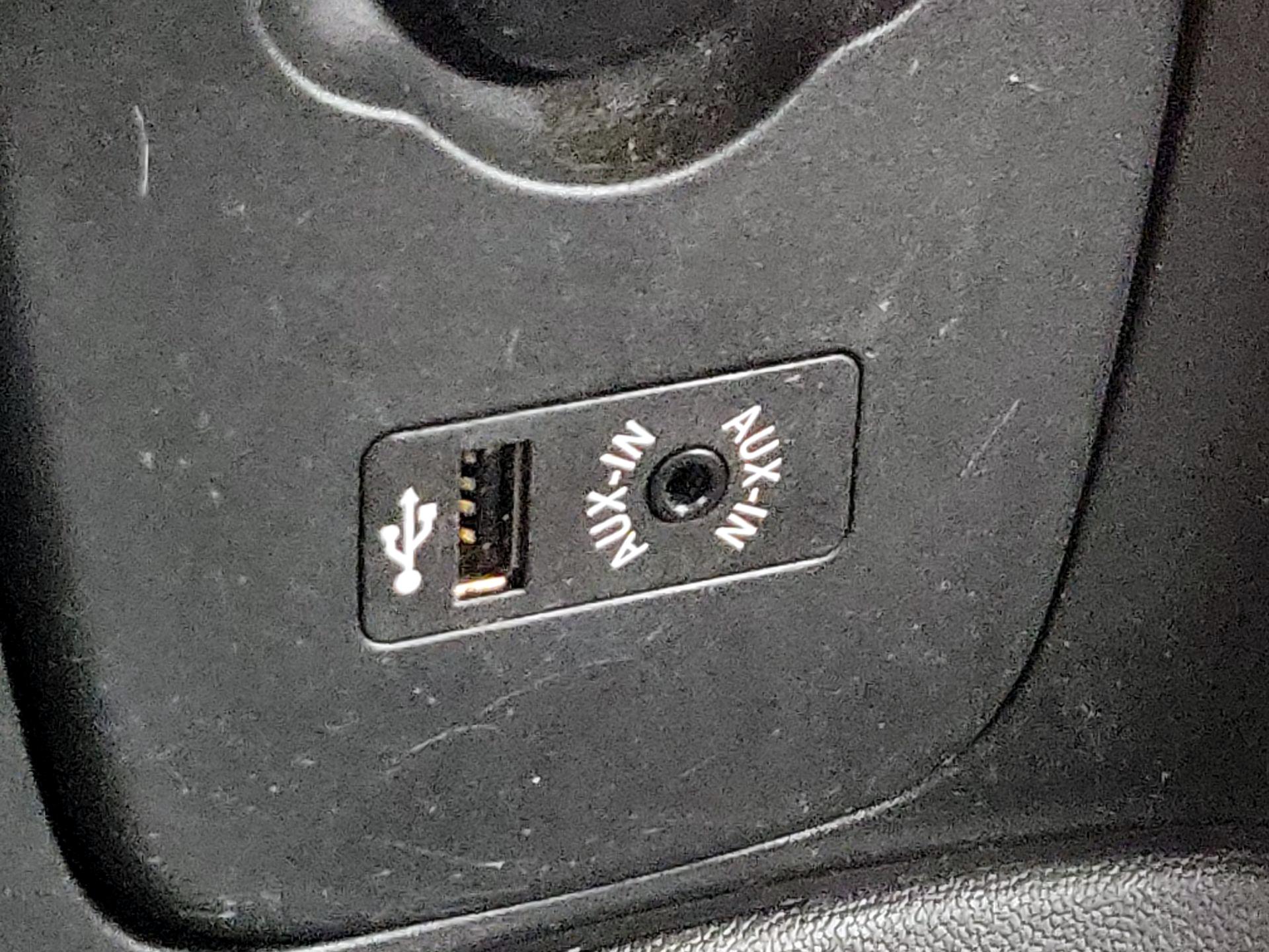 Thumbnail: 2017 MINI Cooper Hardtop - 17