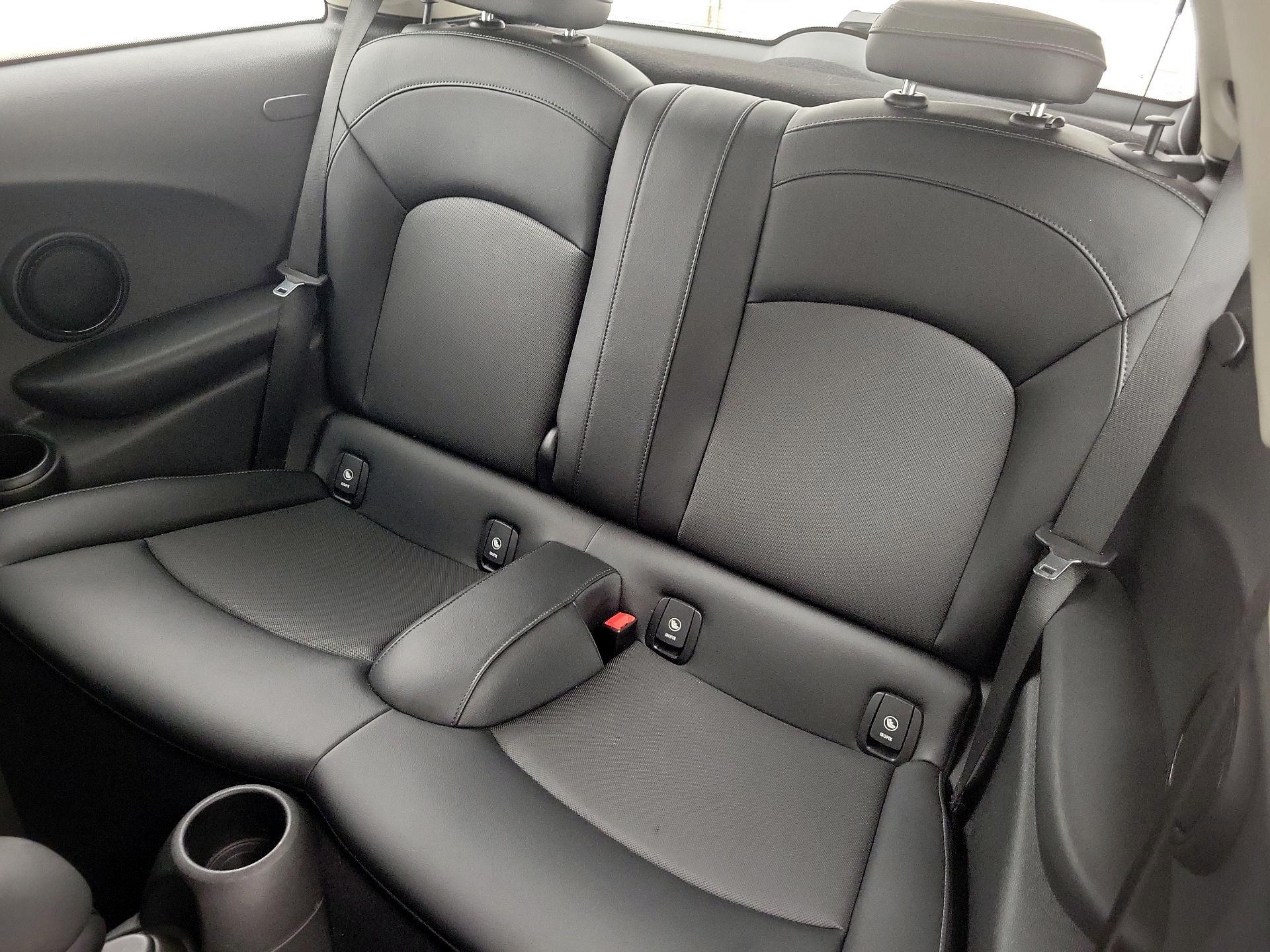 Thumbnail: 2017 MINI Cooper Hardtop - 18