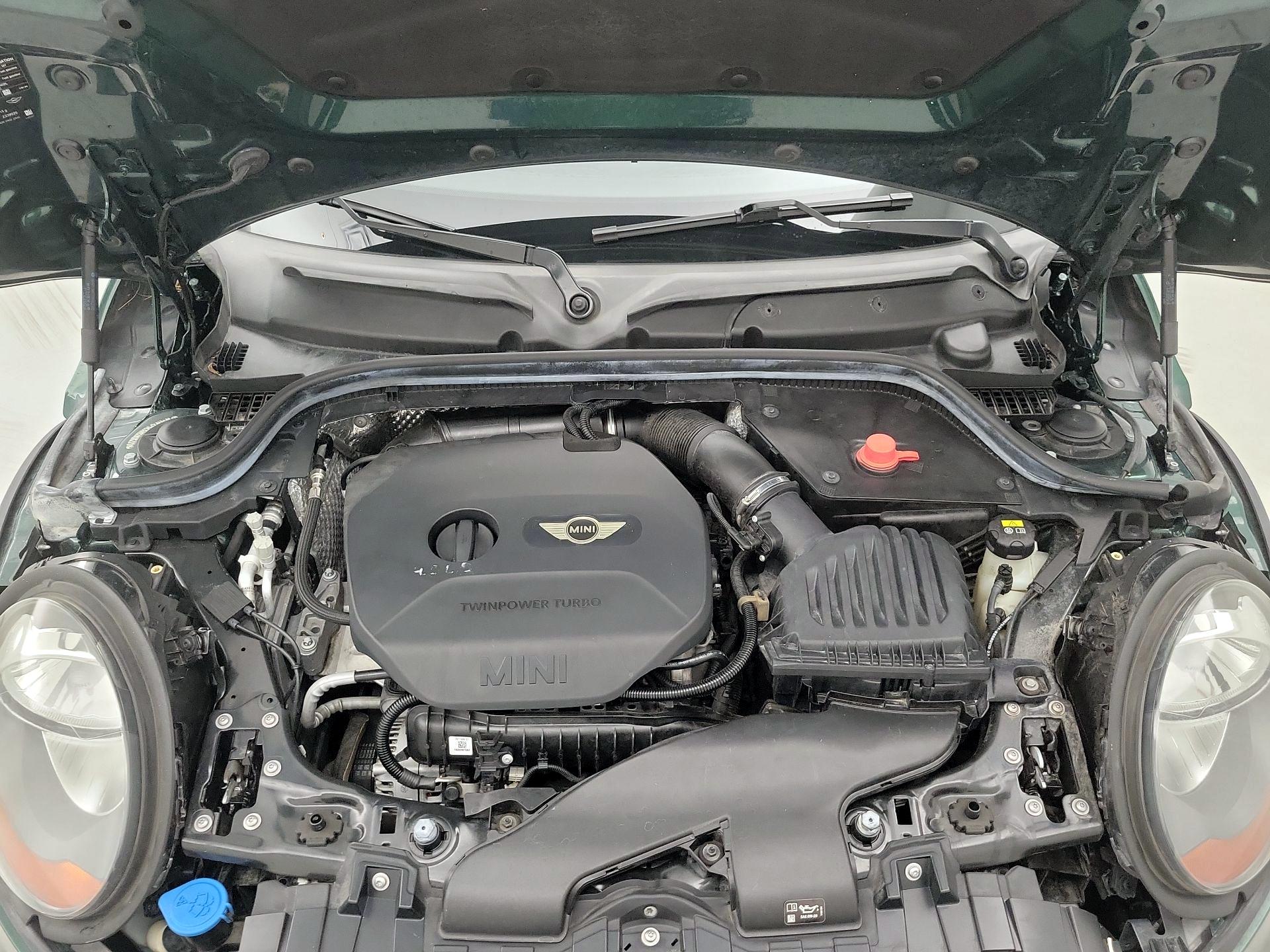 Thumbnail: 2017 MINI Cooper Hardtop - 20