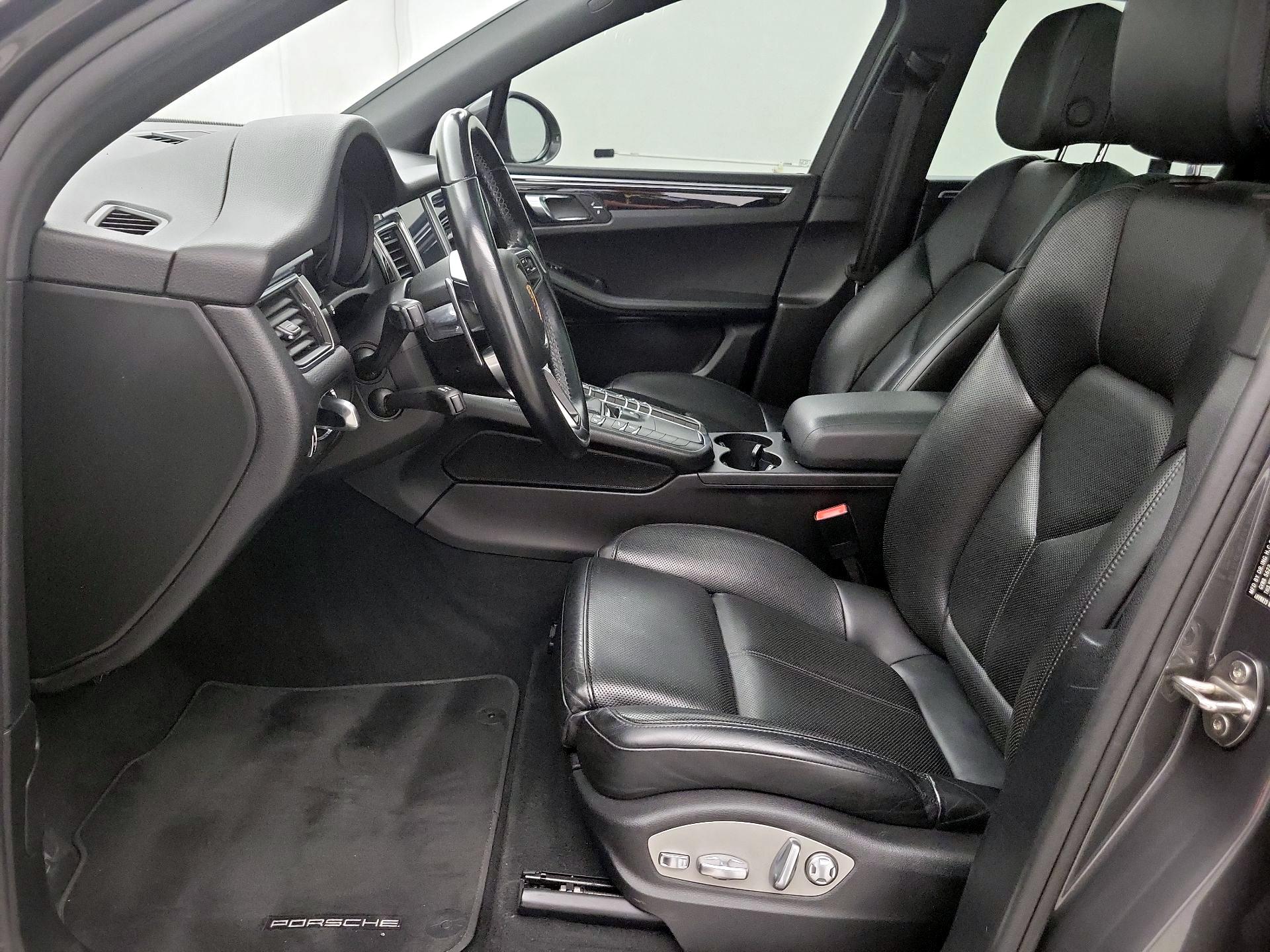 Thumbnail: 2018 Porsche Macan - 11