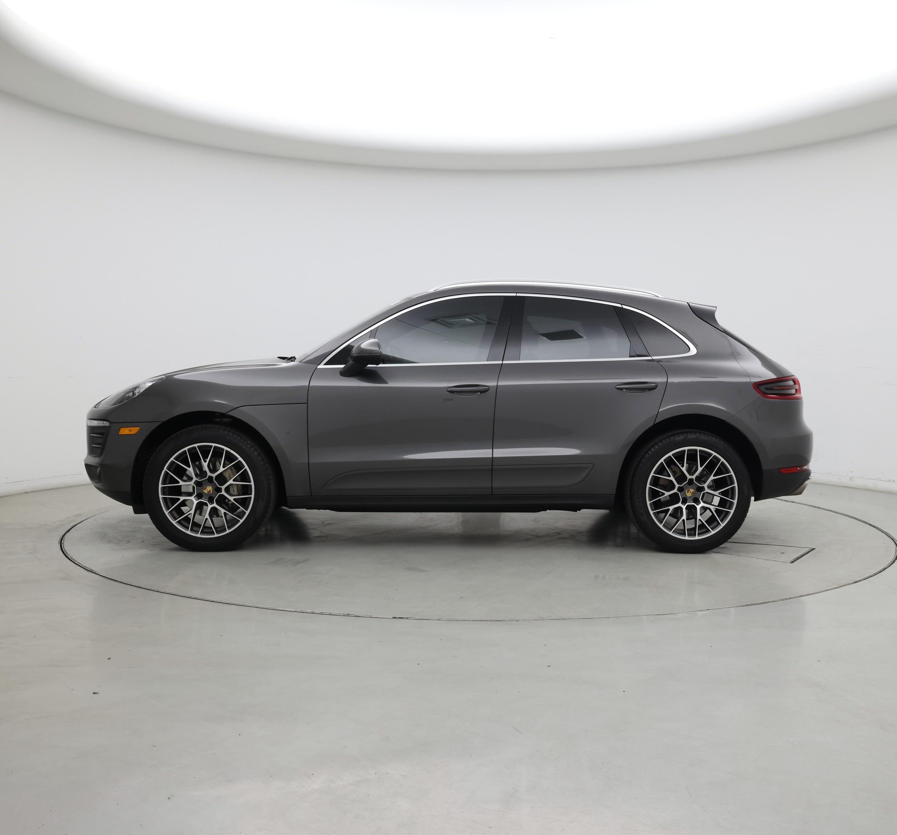 Thumbnail: 2018 Porsche Macan - 3