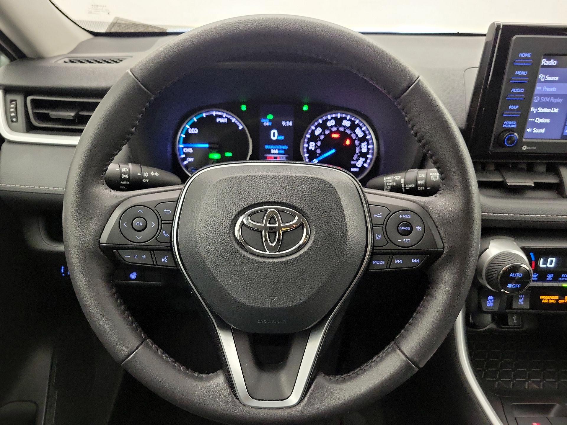 Thumbnail: 2021 Toyota RAV4 - 10