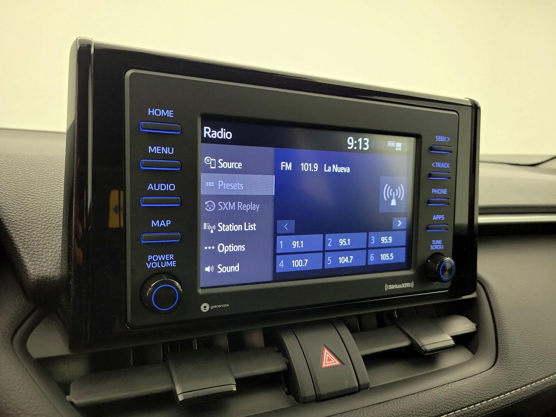 Thumbnail: 2021 Toyota RAV4 - 15