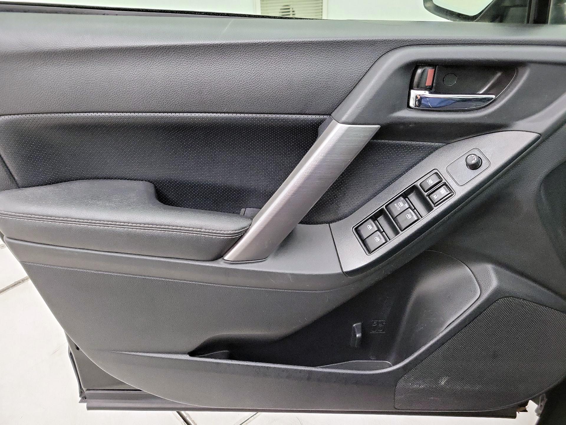 Thumbnail: 2015 Subaru Forester - 12