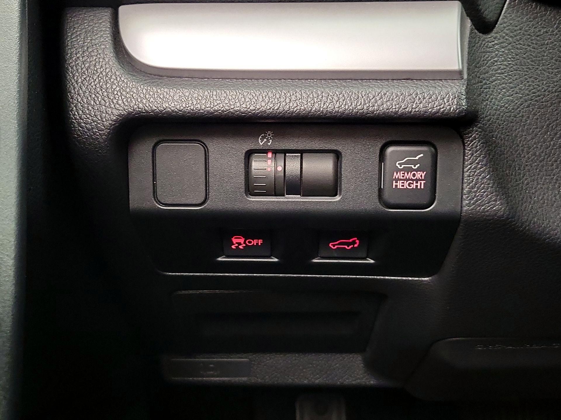 Thumbnail: 2015 Subaru Forester - 13