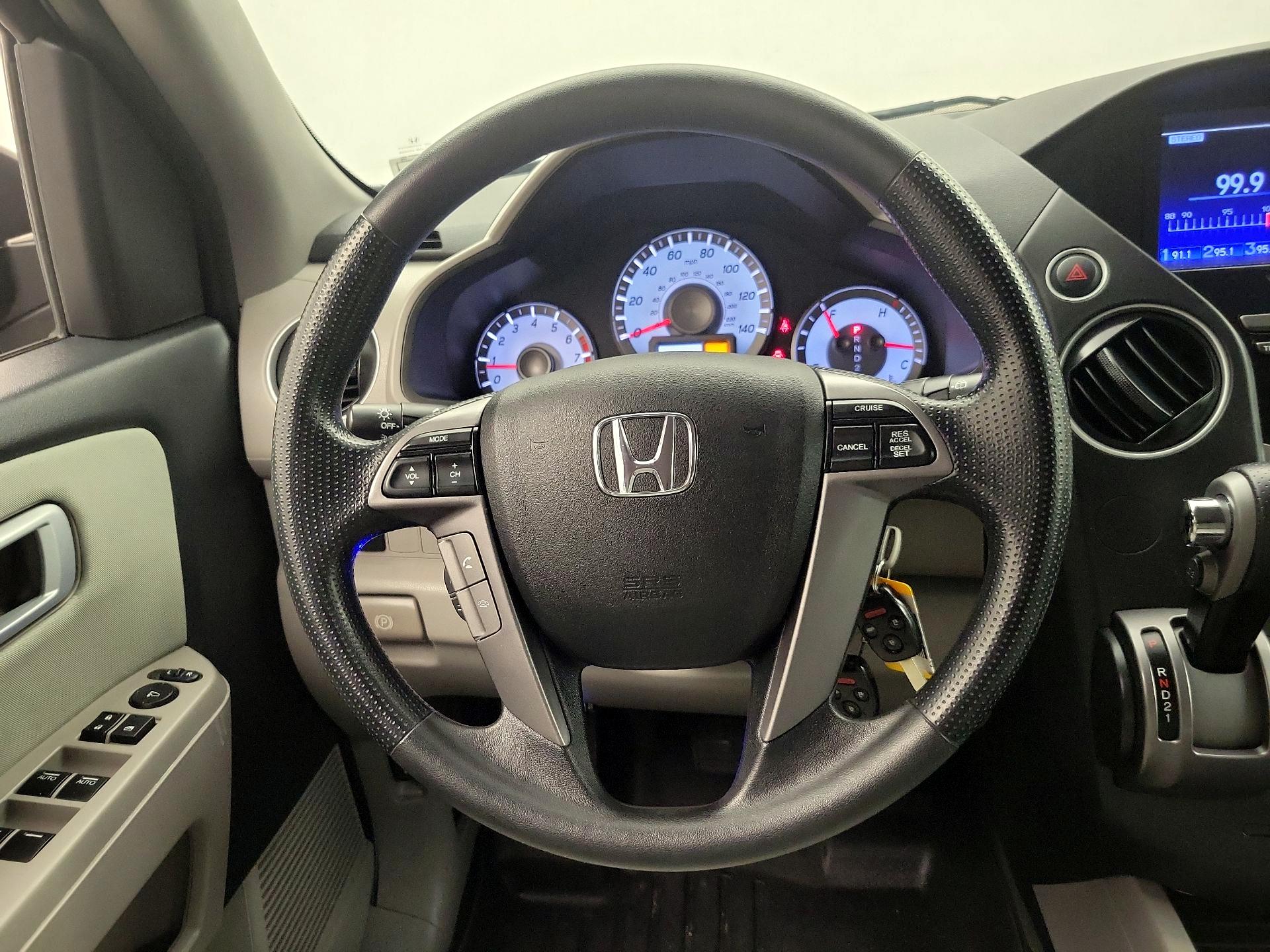 Thumbnail: 2015 Honda Pilot - 10