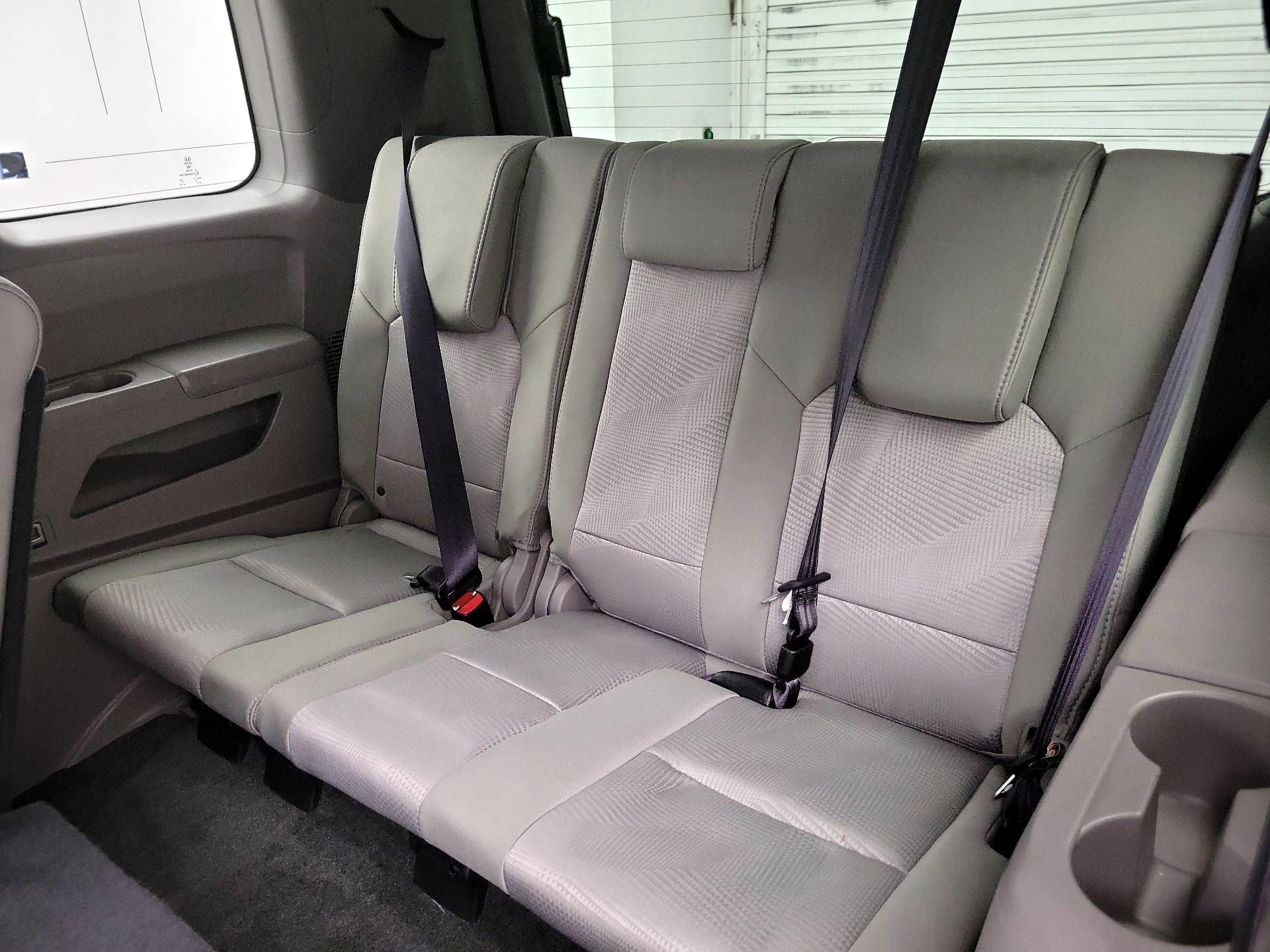 Thumbnail: 2015 Honda Pilot - 18