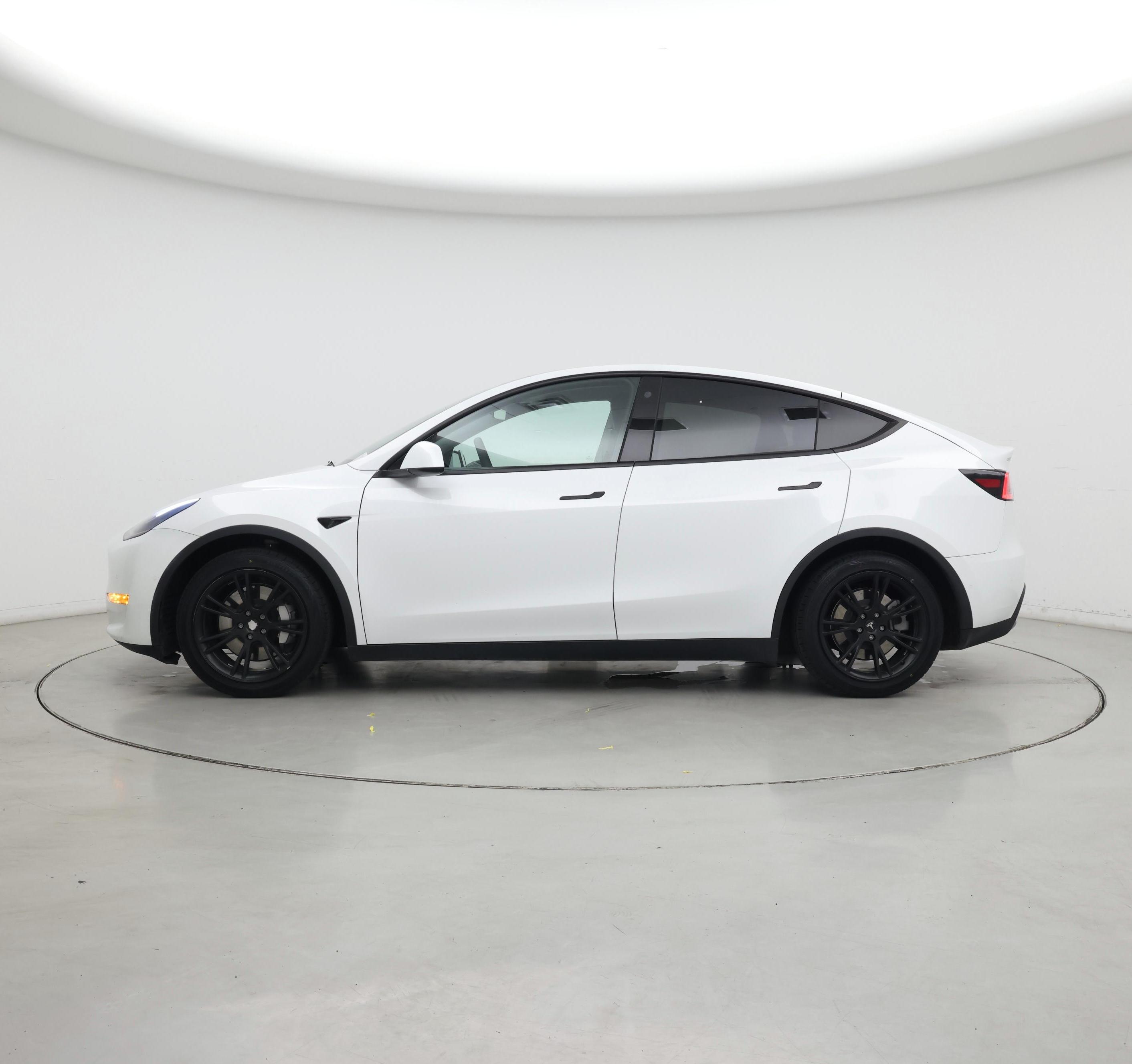 Thumbnail: 2021 Tesla Model Y - 3