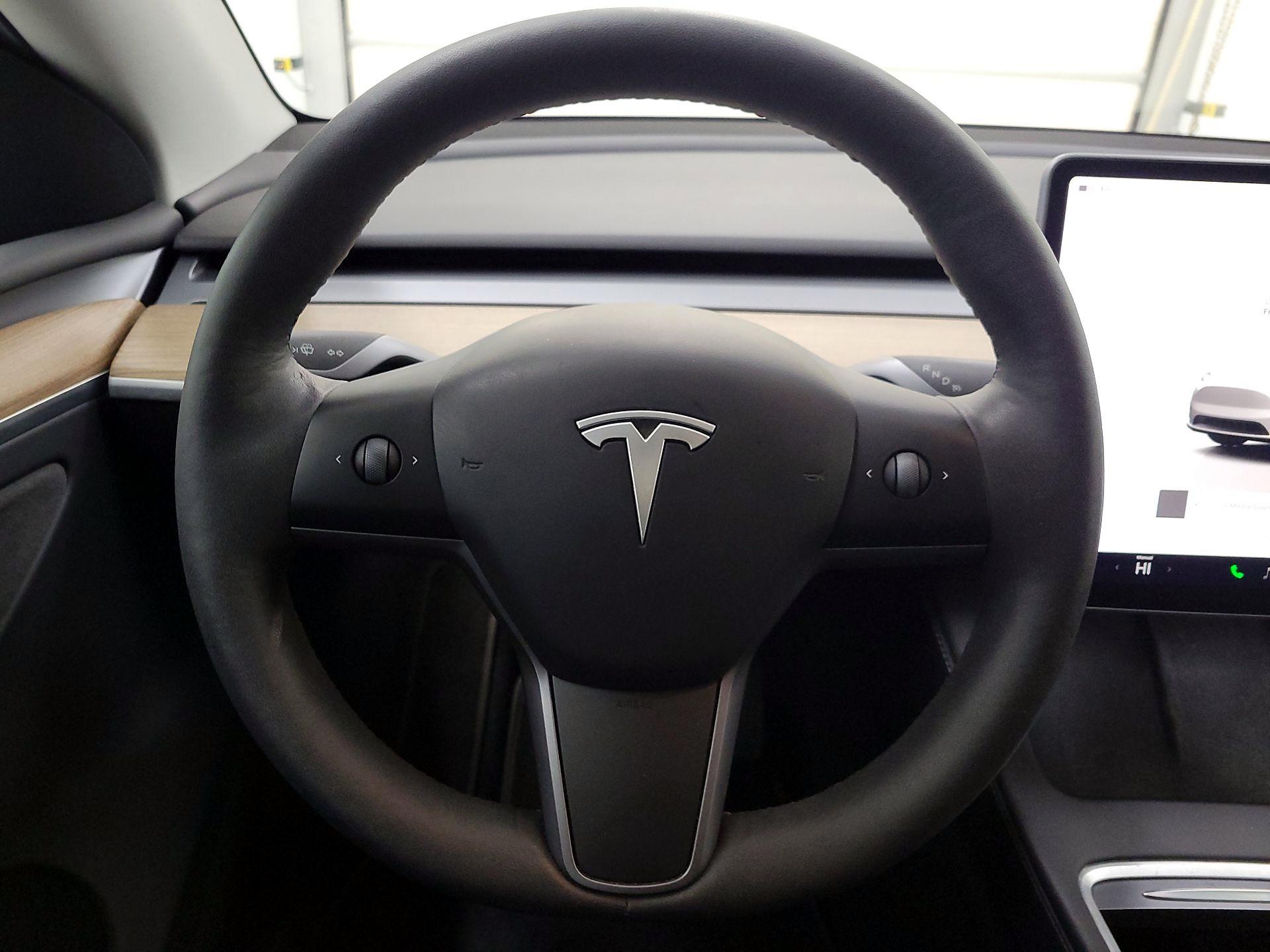 Thumbnail: 2023 Tesla Model Y - 10