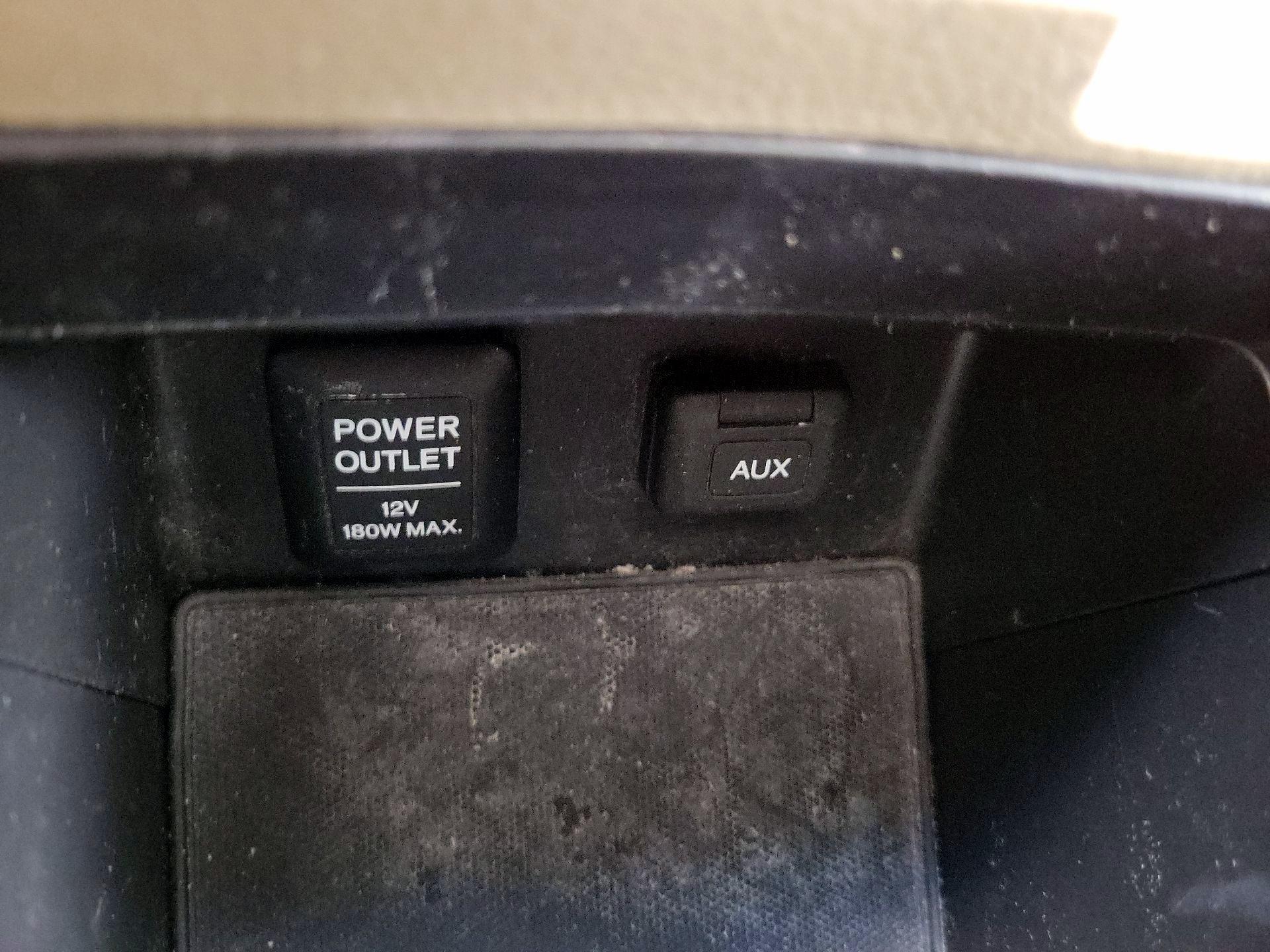 Thumbnail: 2015 Acura ILX - 18