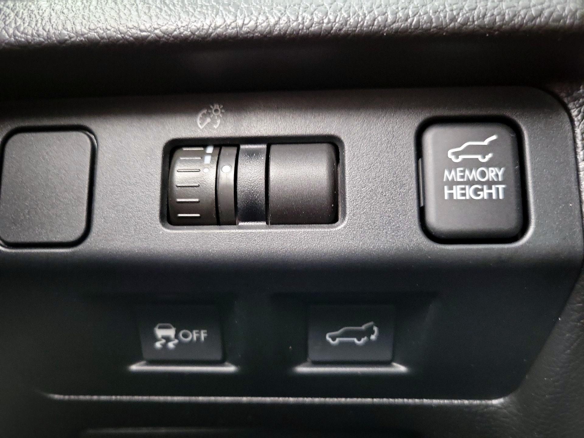 Thumbnail: 2015 Subaru Forester - 13