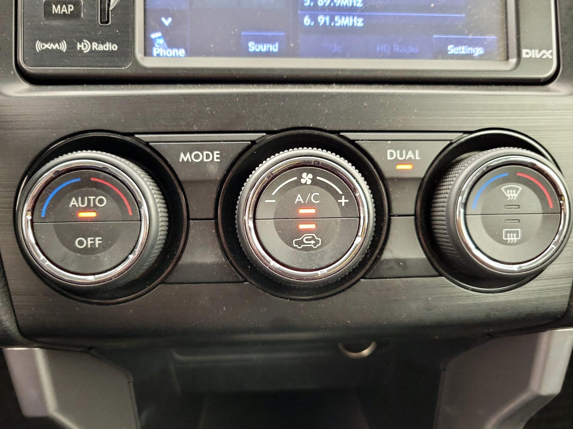 Thumbnail: 2015 Subaru Forester - 16