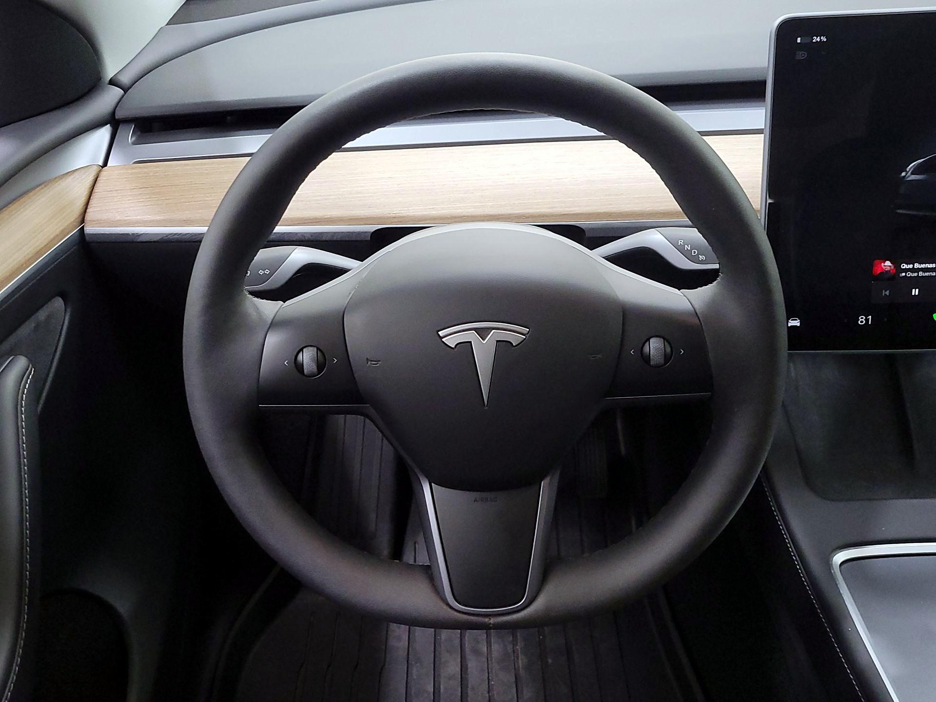 Thumbnail: 2023 Tesla Model Y - 10
