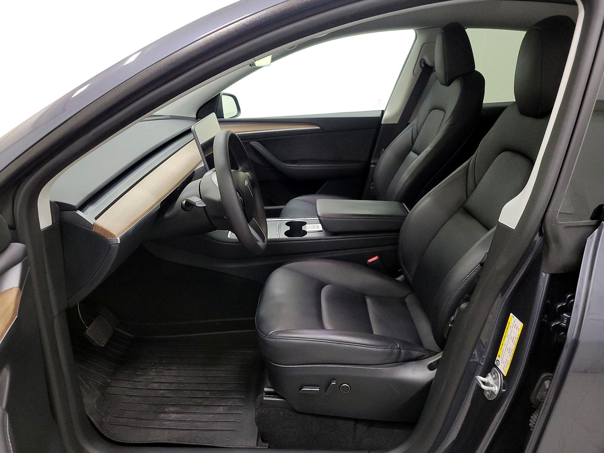 Thumbnail: 2023 Tesla Model Y - 11