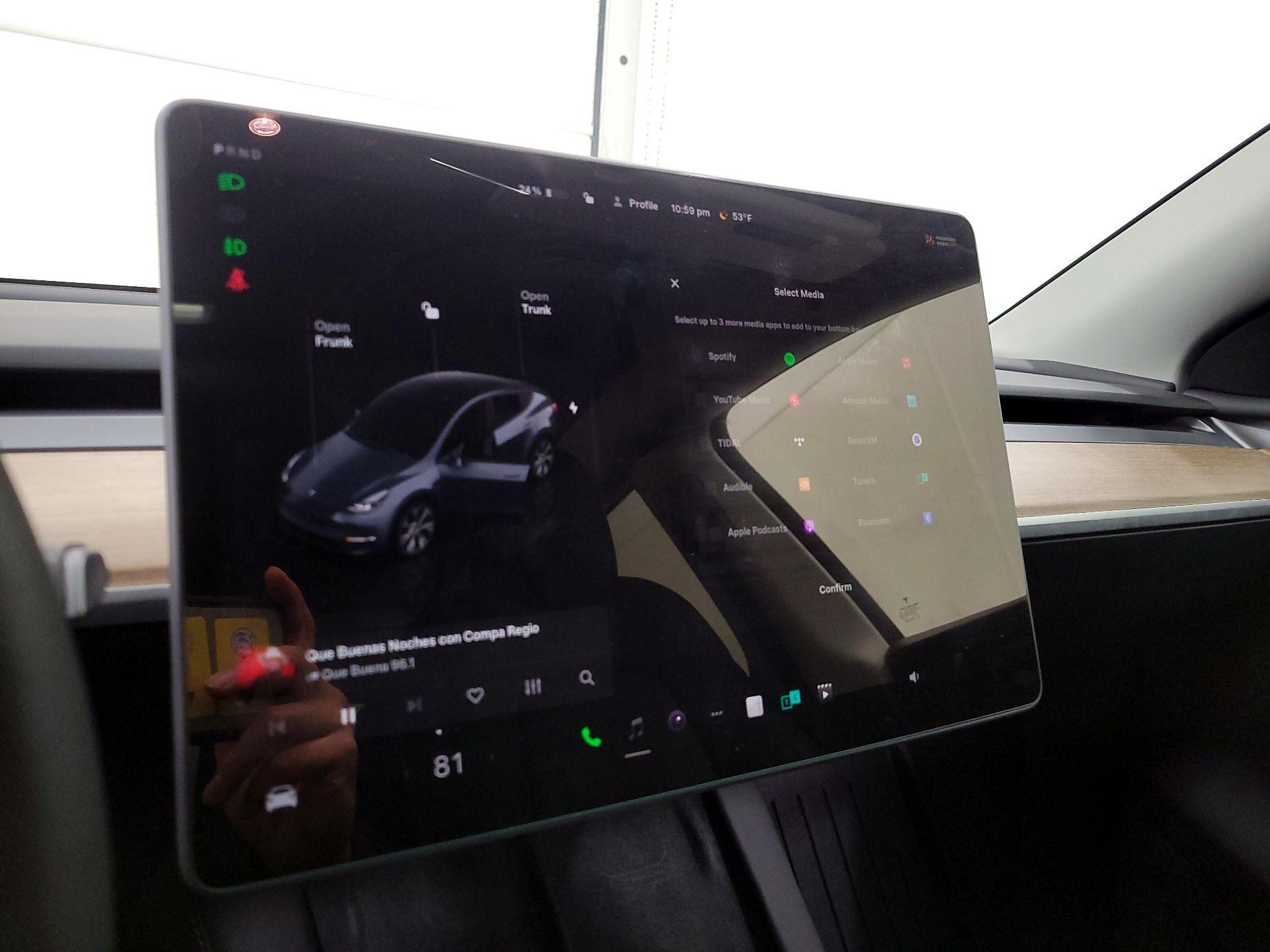 Thumbnail: 2023 Tesla Model Y - 15