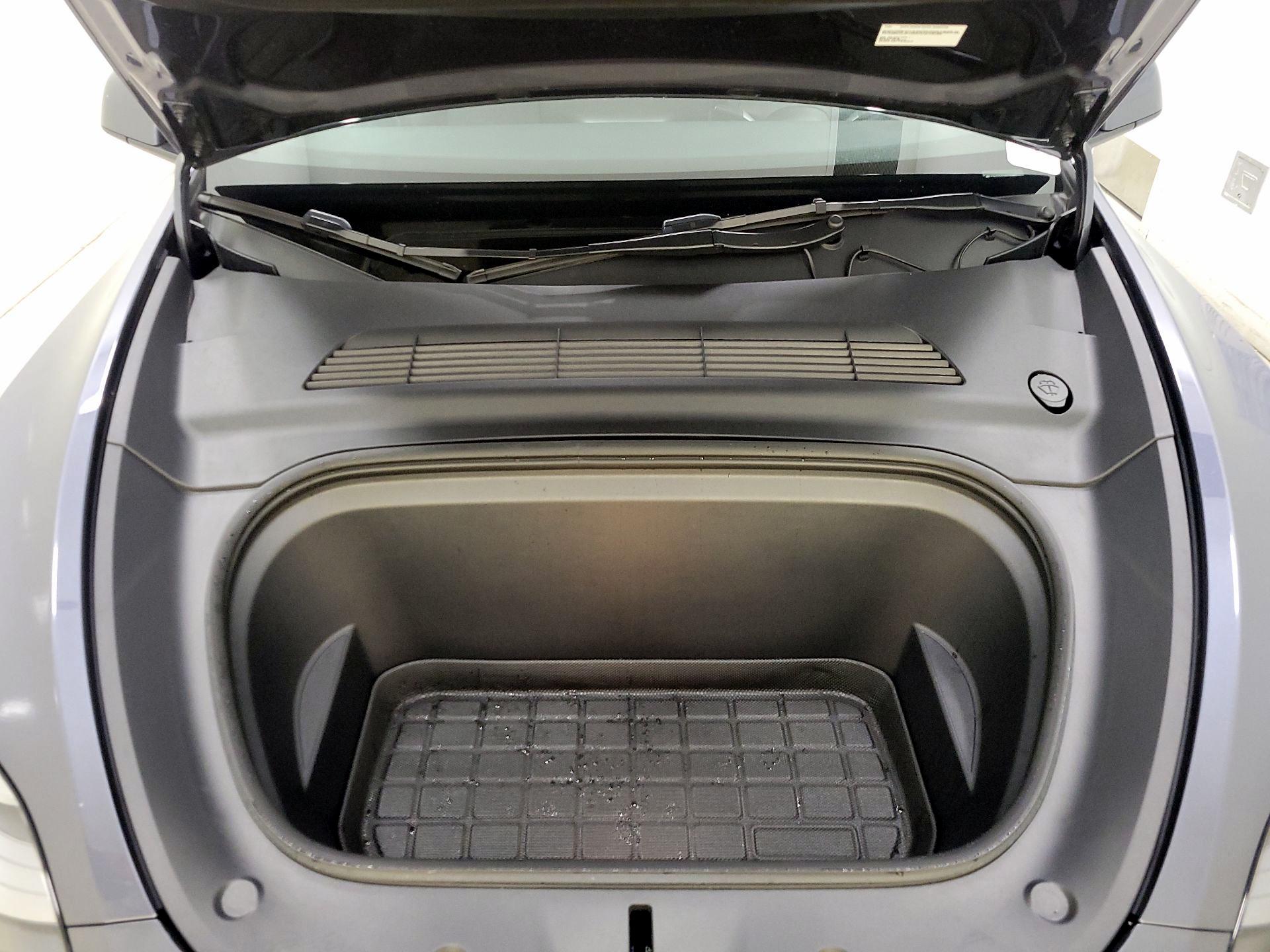 Thumbnail: 2023 Tesla Model Y - 20