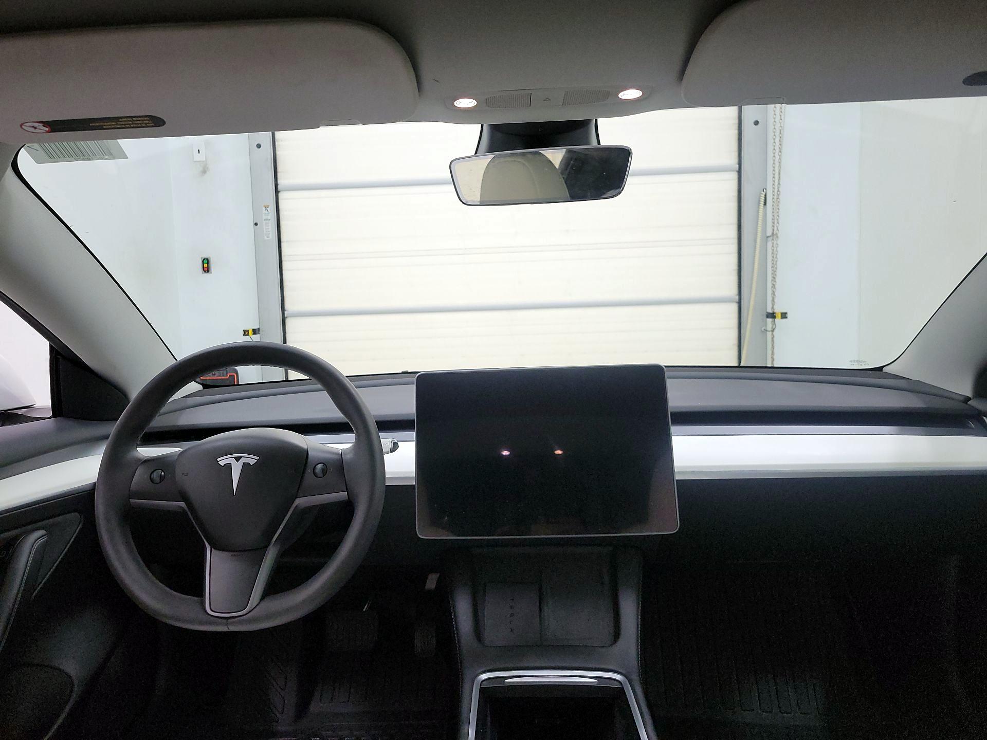 Thumbnail: 2023 Tesla Model 3 - 9