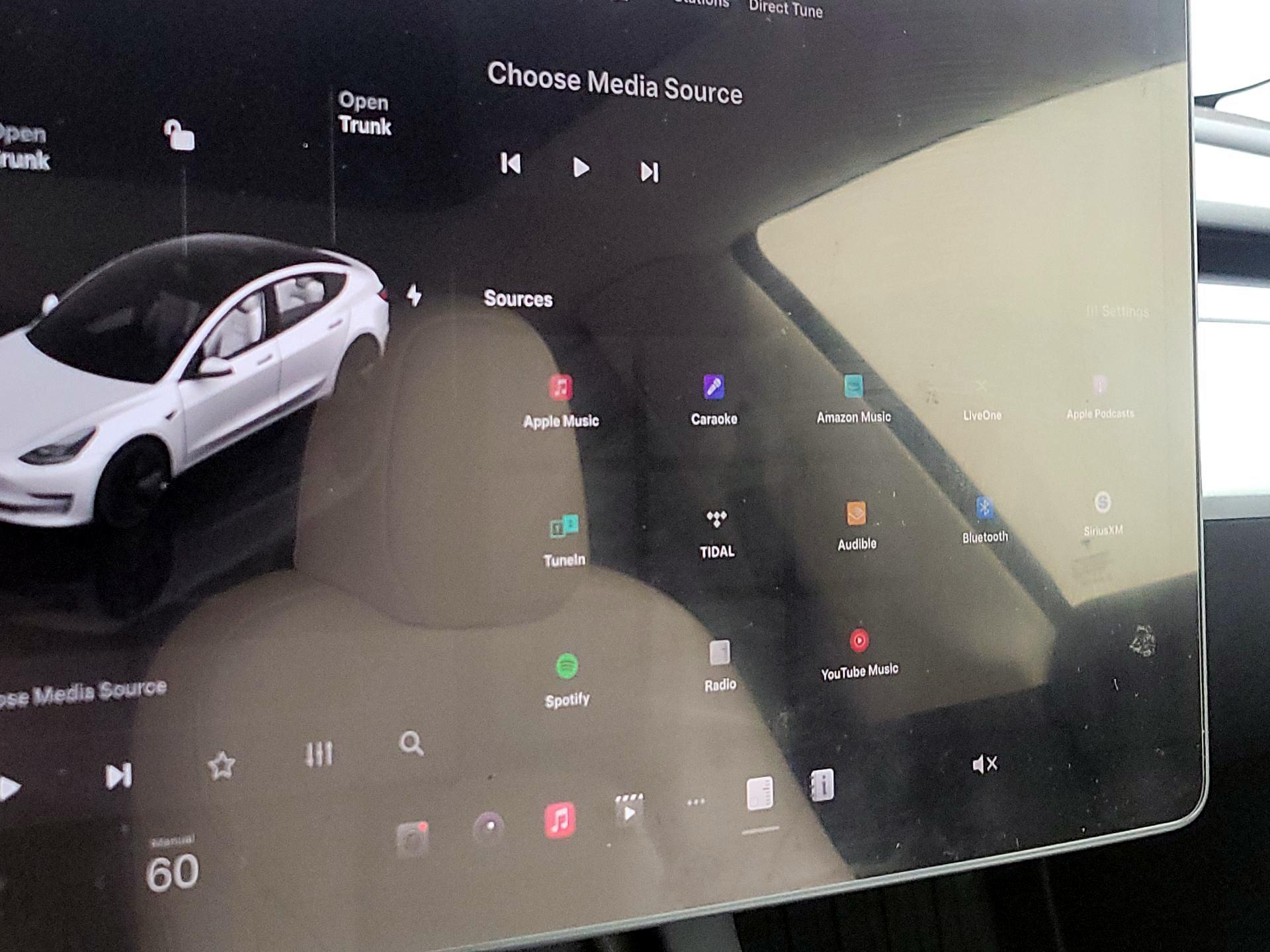 Thumbnail: 2023 Tesla Model 3 - 14