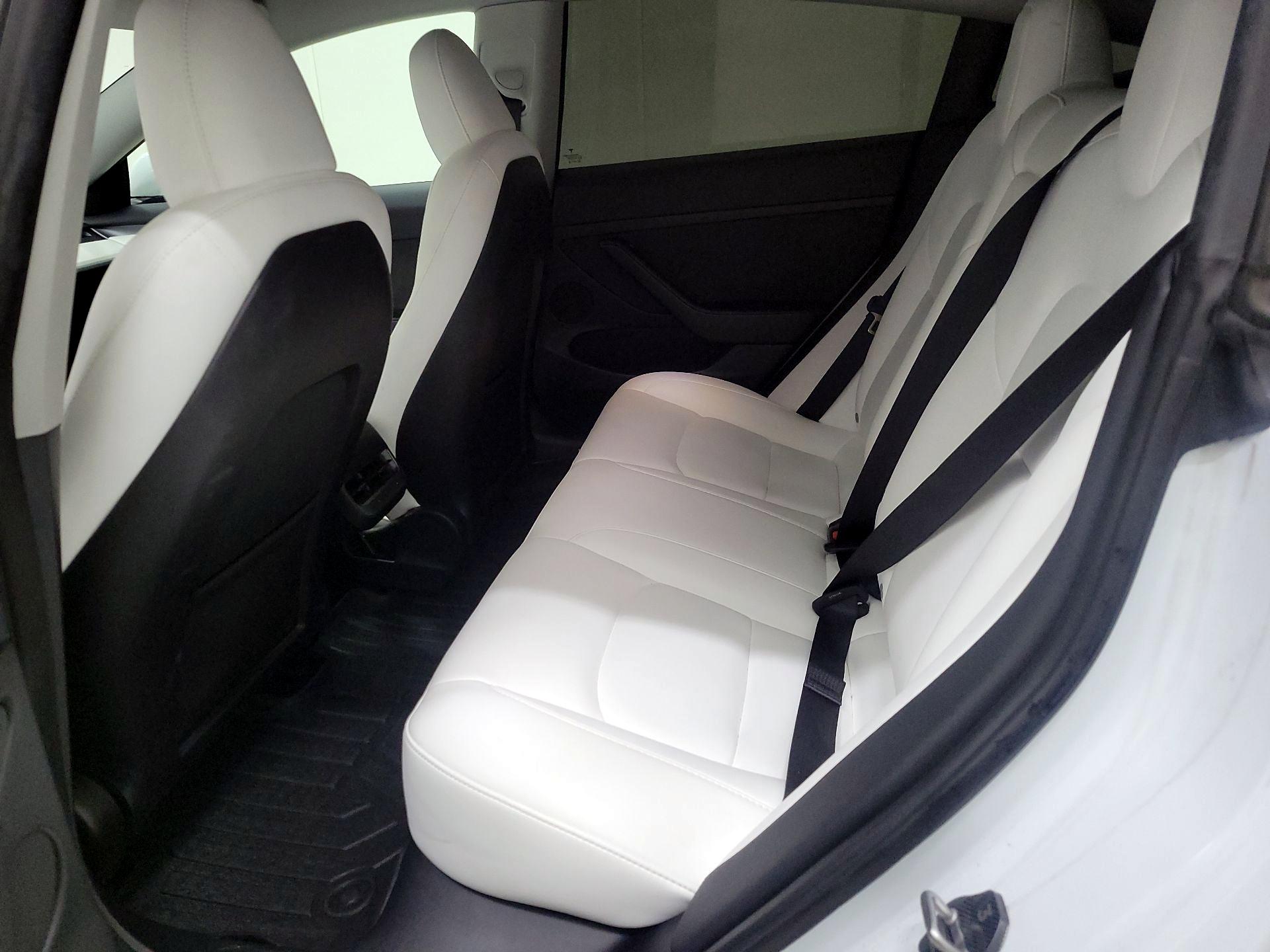 Thumbnail: 2023 Tesla Model 3 - 18