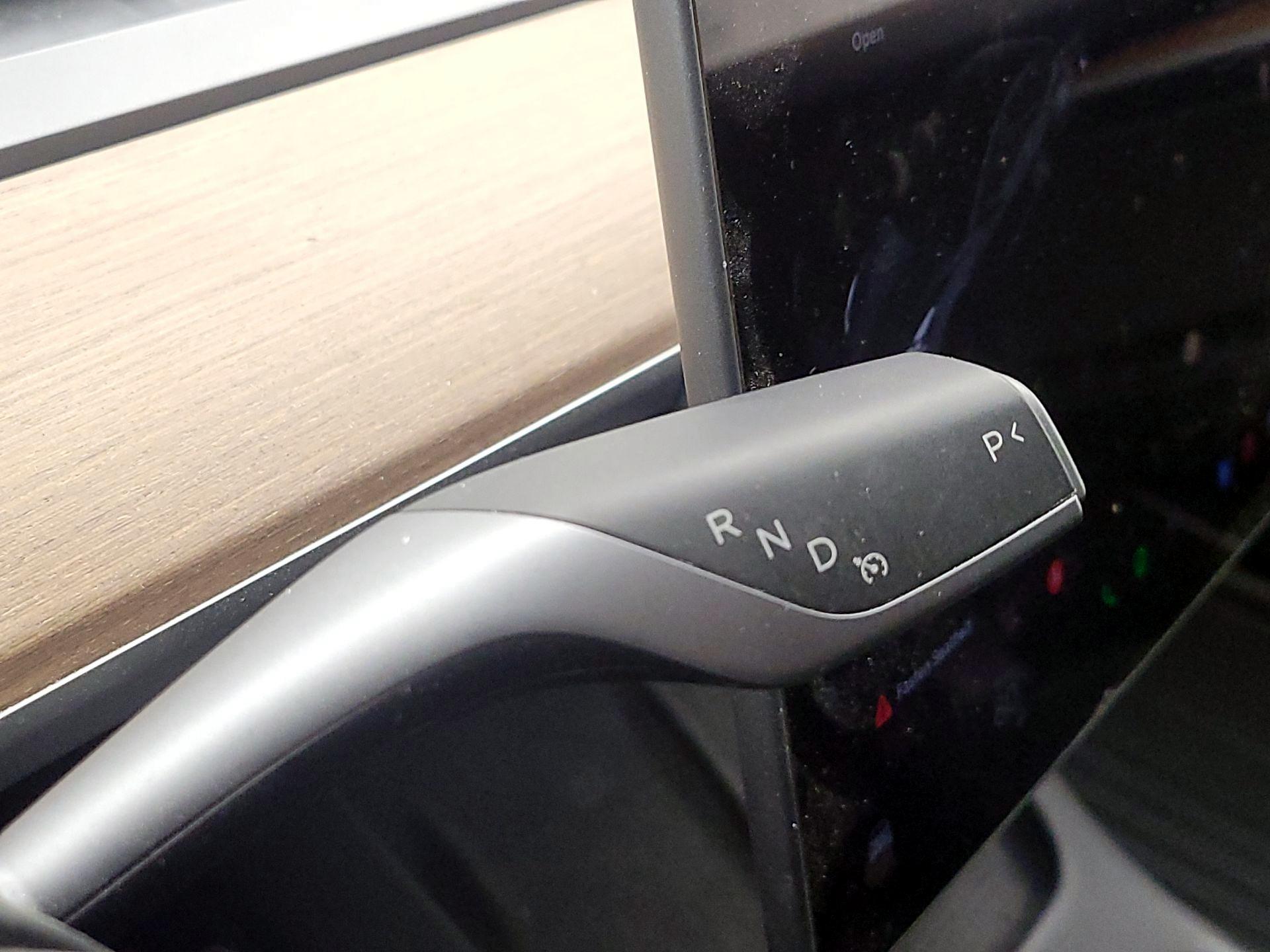 Thumbnail: 2023 Tesla Model 3 - 17