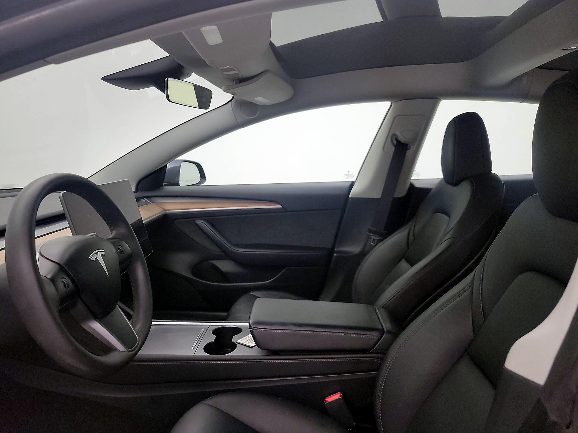 Thumbnail: 2023 Tesla Model 3 - 19