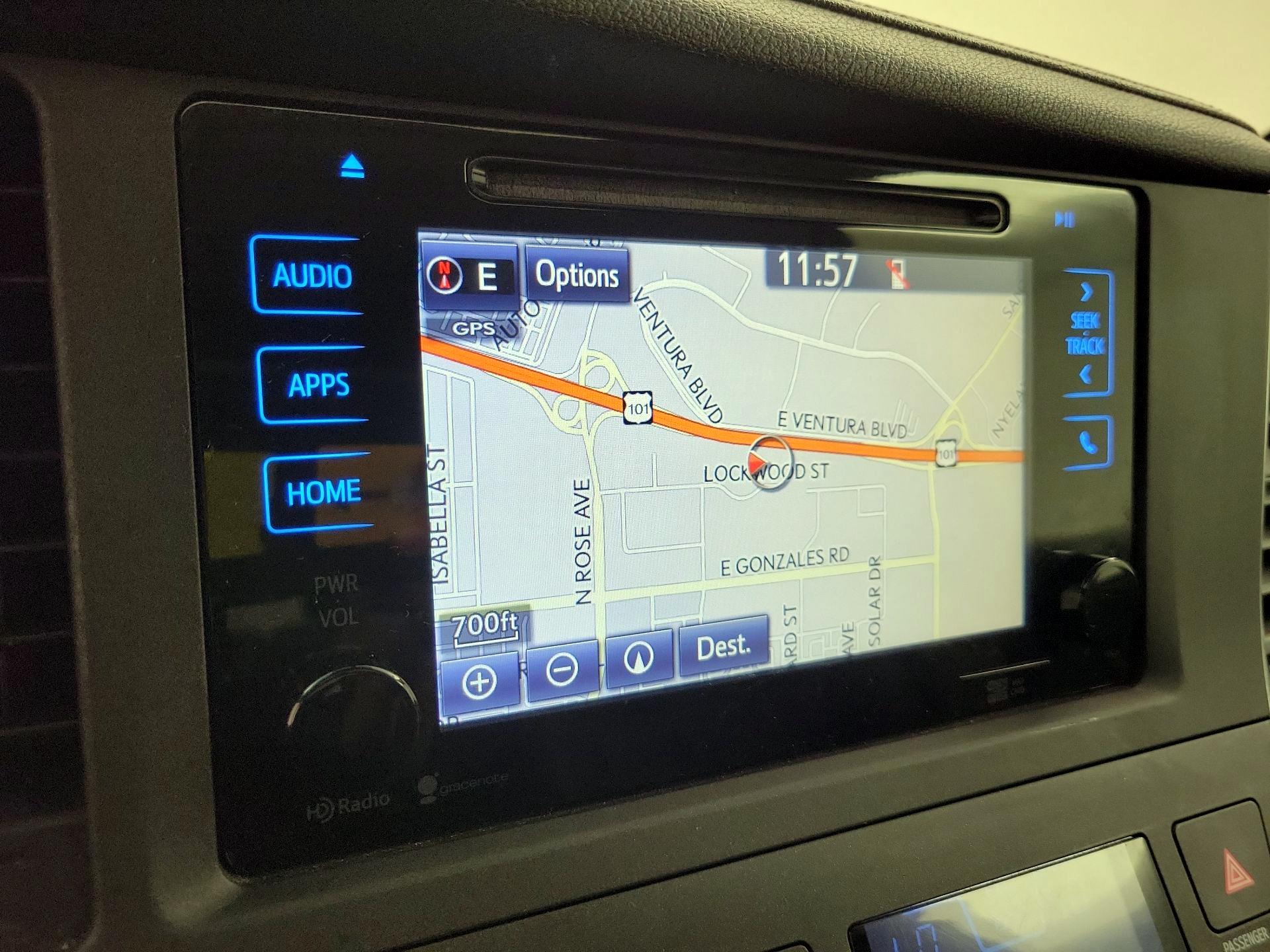 Thumbnail: 2015 Toyota Sienna - 14