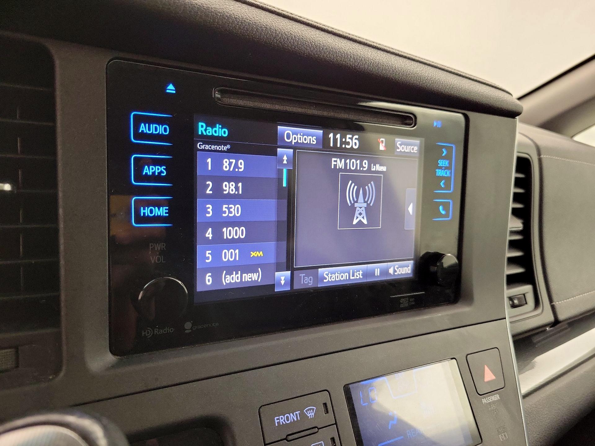 Thumbnail: 2015 Toyota Sienna - 16