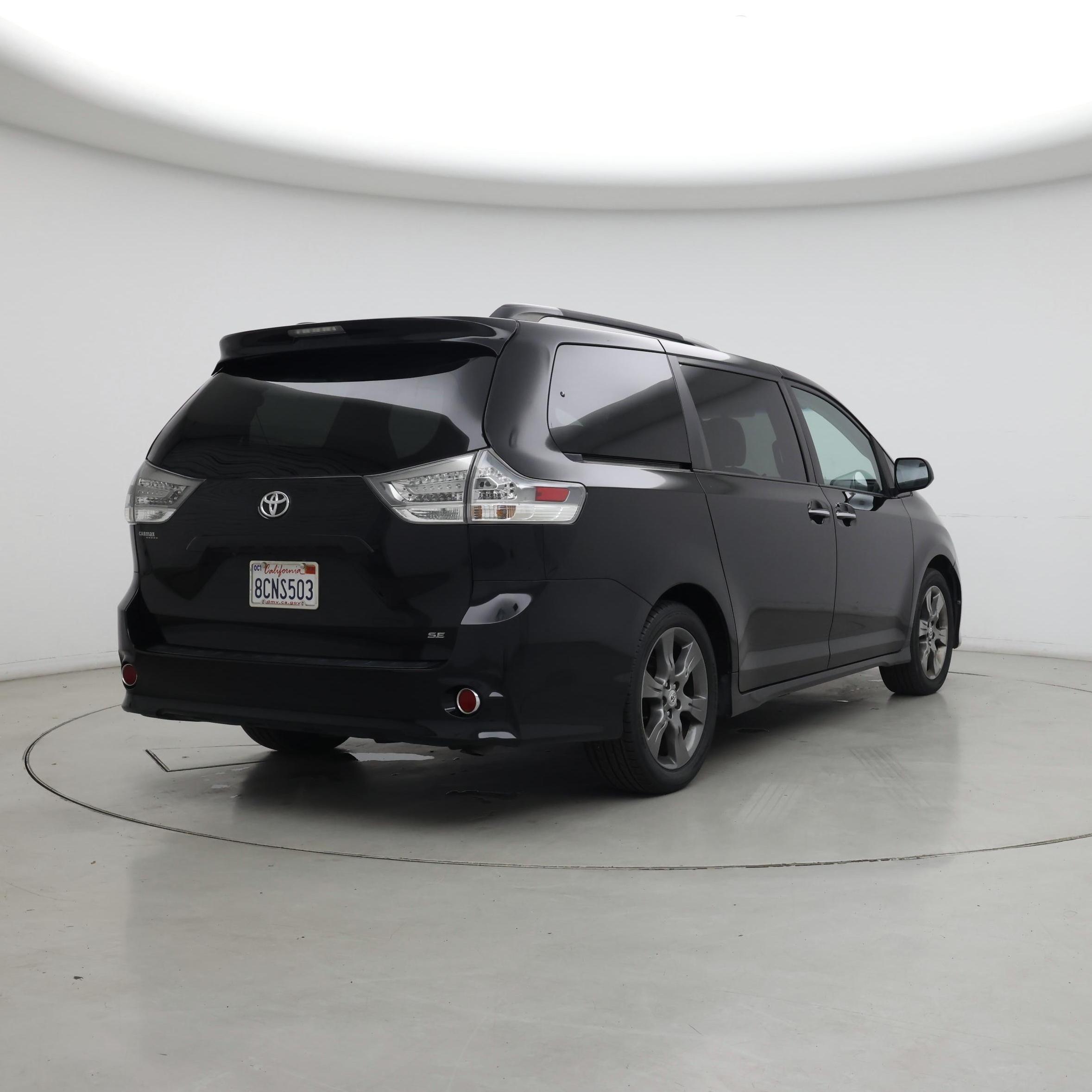 Thumbnail: 2015 Toyota Sienna - 8