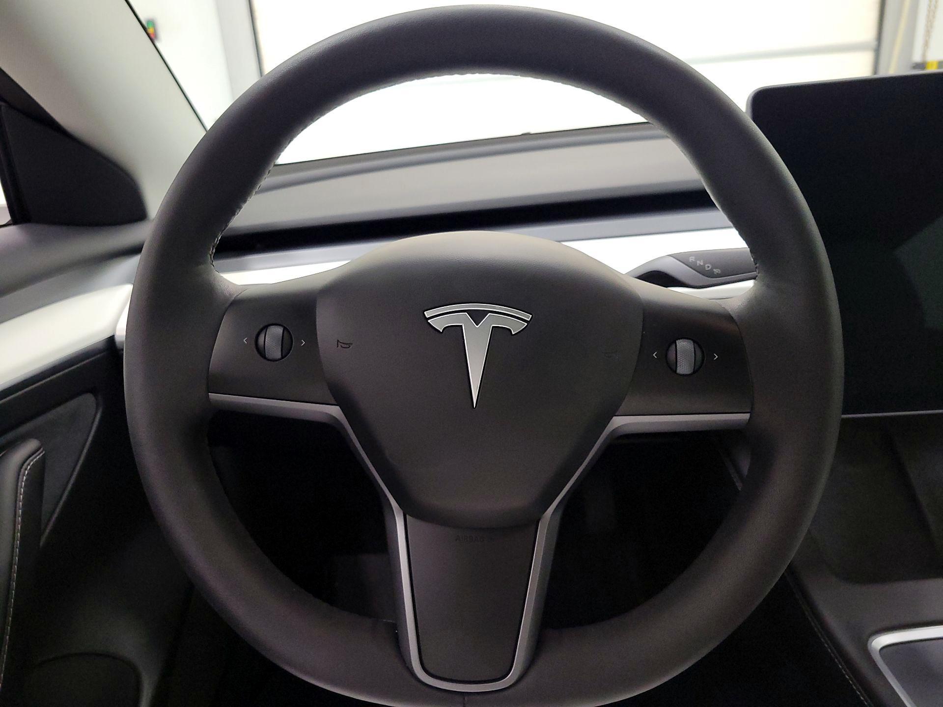 Thumbnail: 2022 Tesla Model 3 - 10