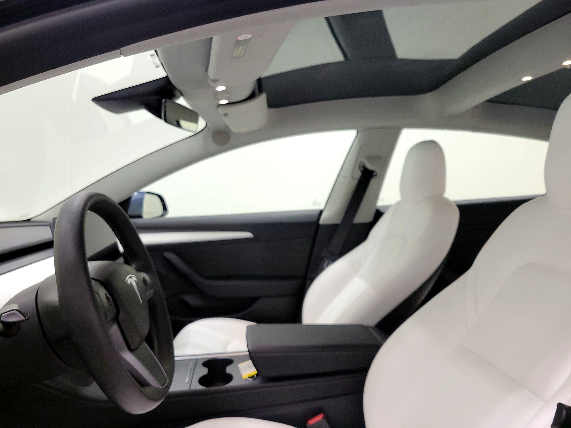 Thumbnail: 2022 Tesla Model 3 - 18