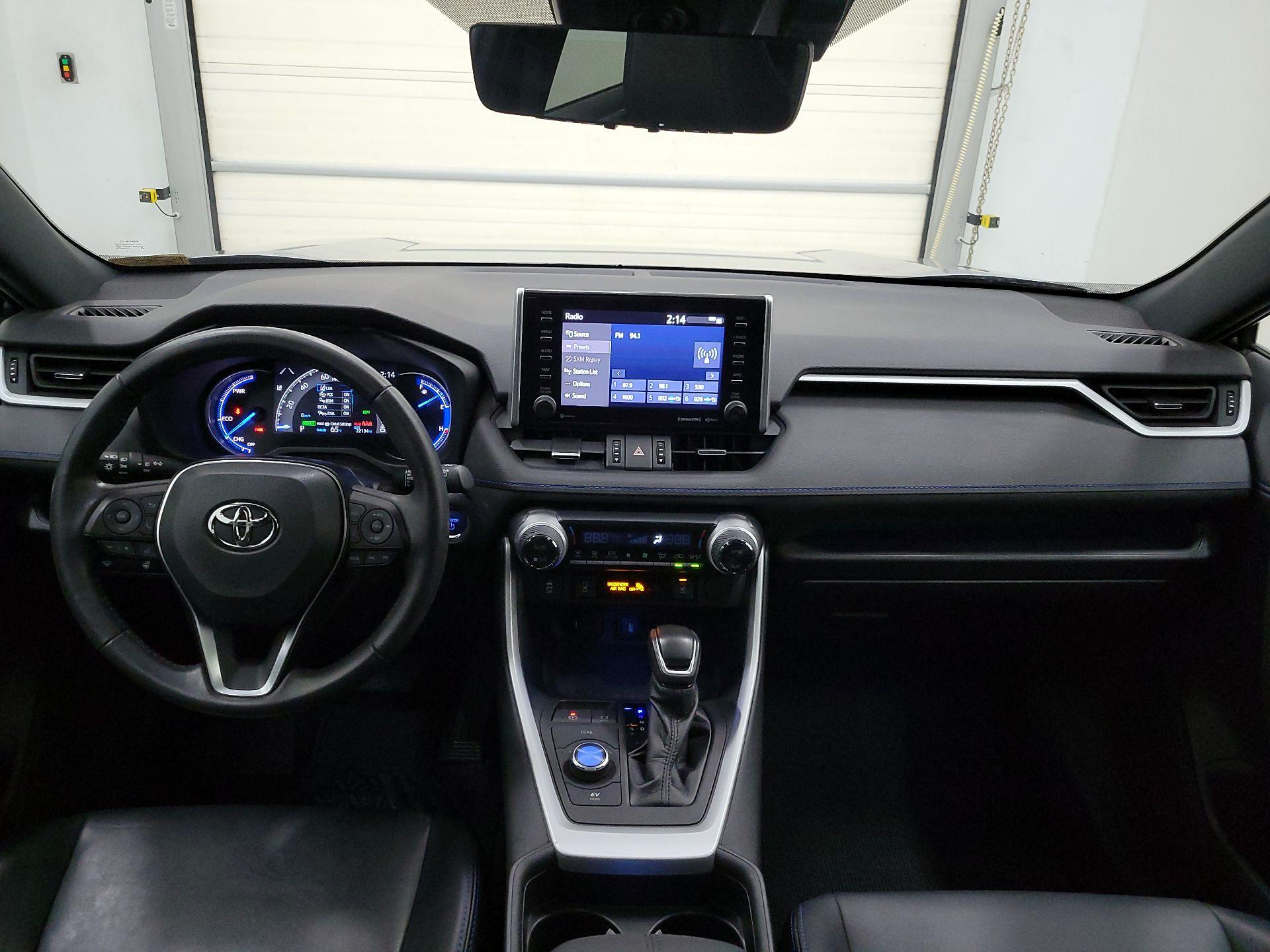 Thumbnail: 2020 Toyota RAV4 - 9