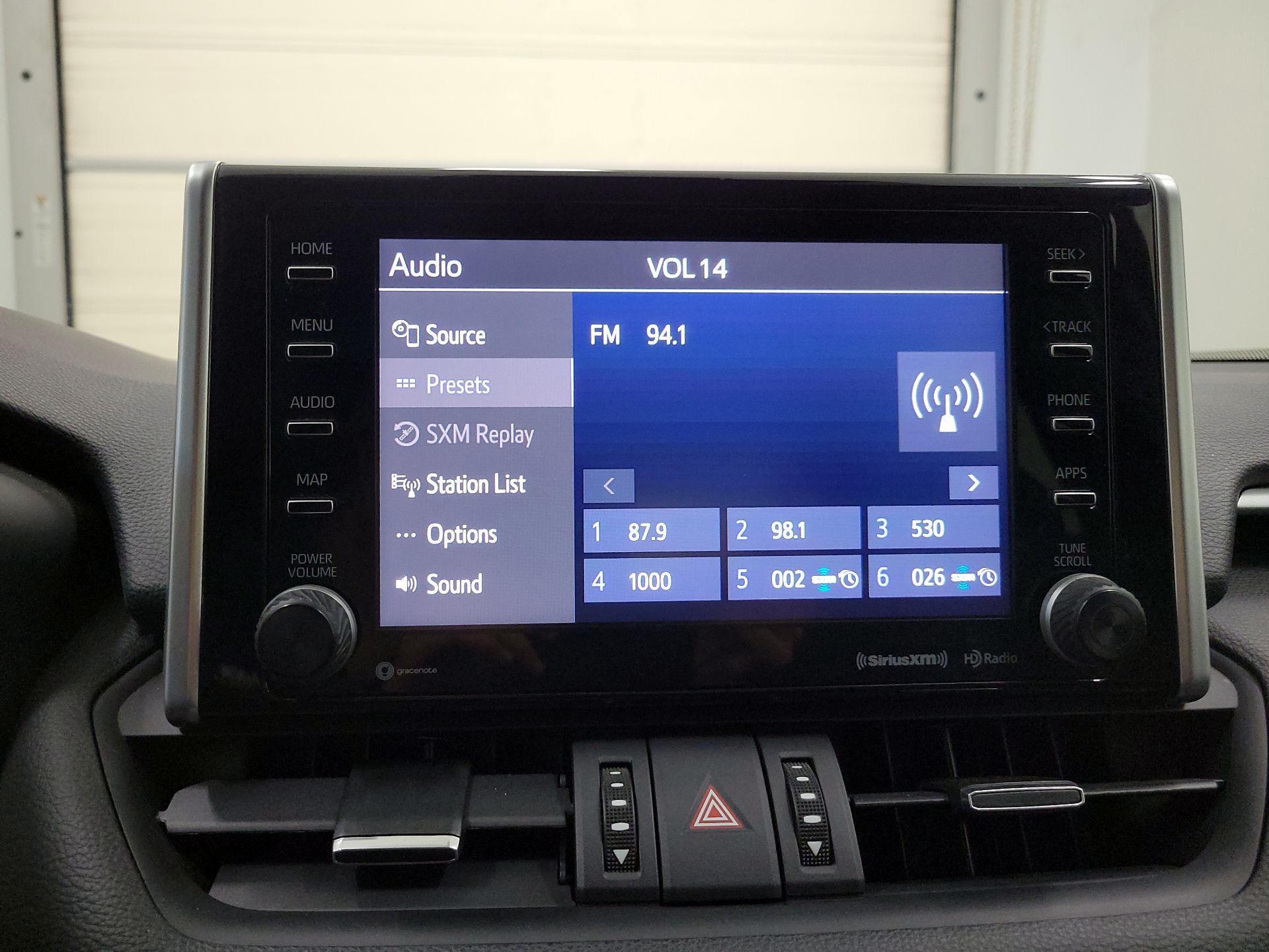 Thumbnail: 2020 Toyota RAV4 - 15