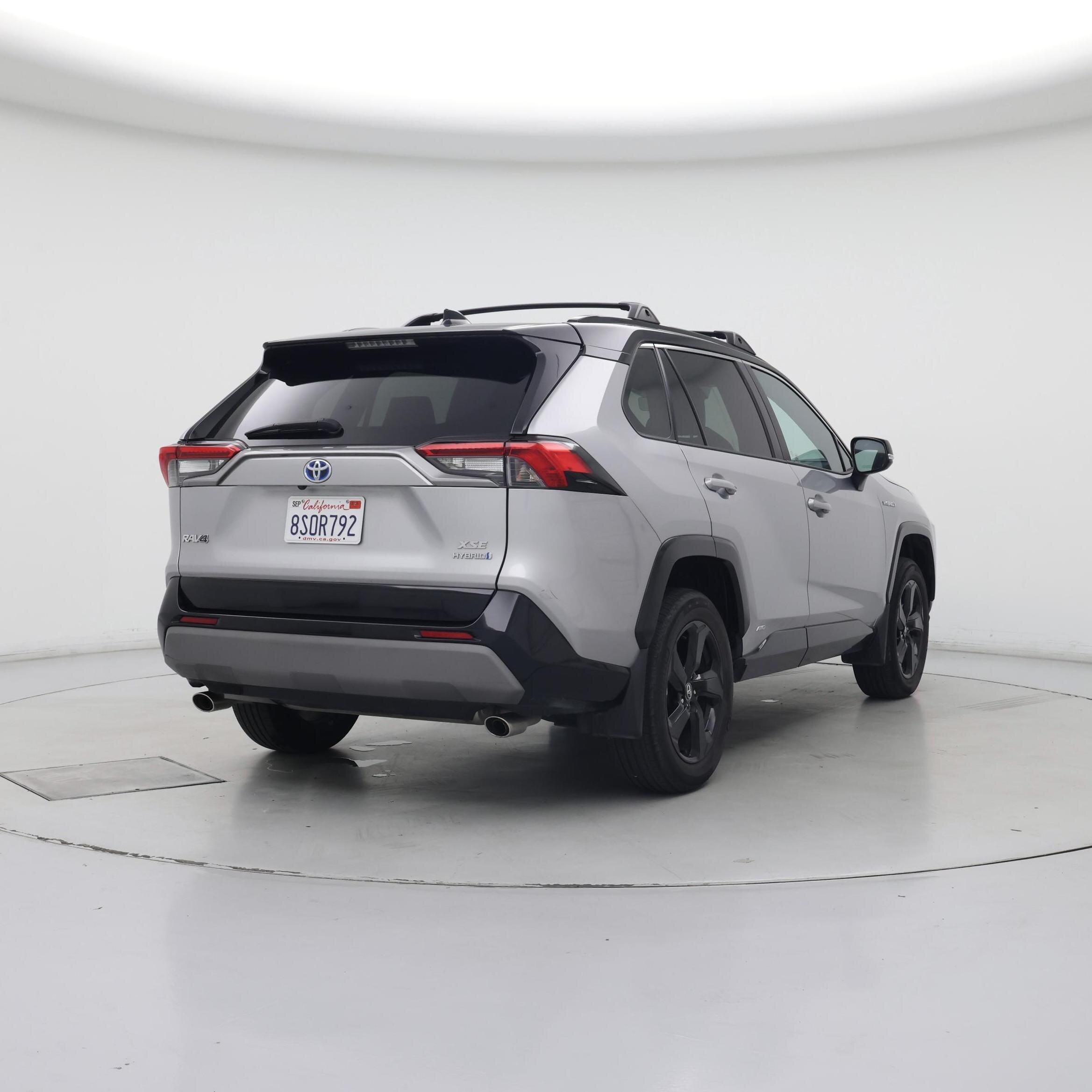 Thumbnail: 2020 Toyota RAV4 - 8
