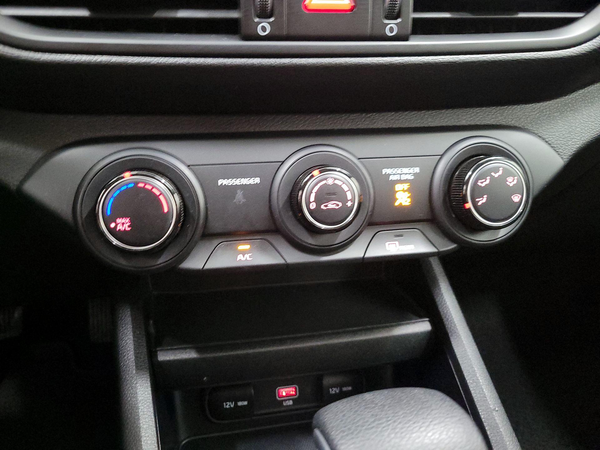 Thumbnail: 2023 Kia Forte - 16