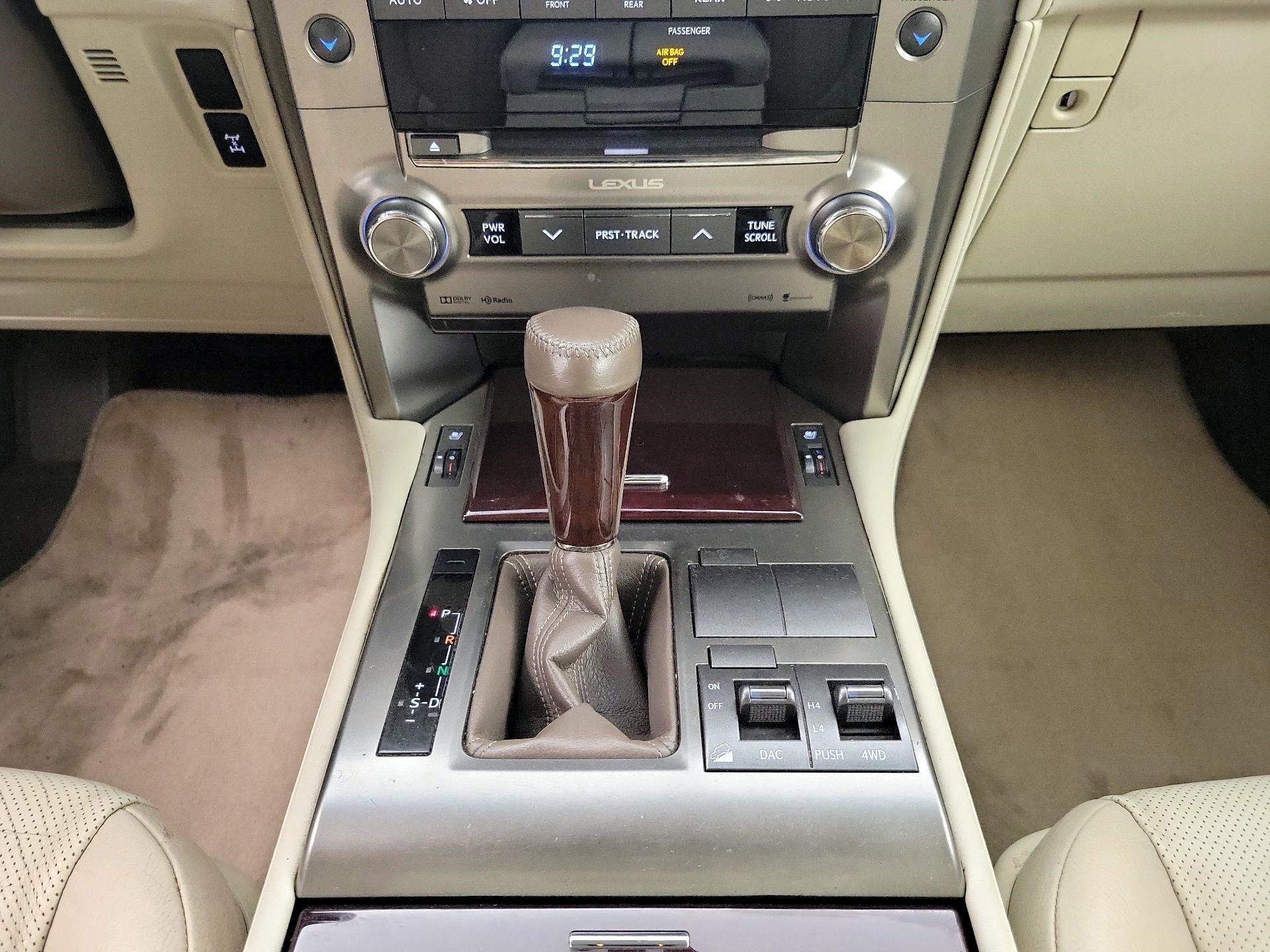 Thumbnail: 2018 Lexus GX - 18