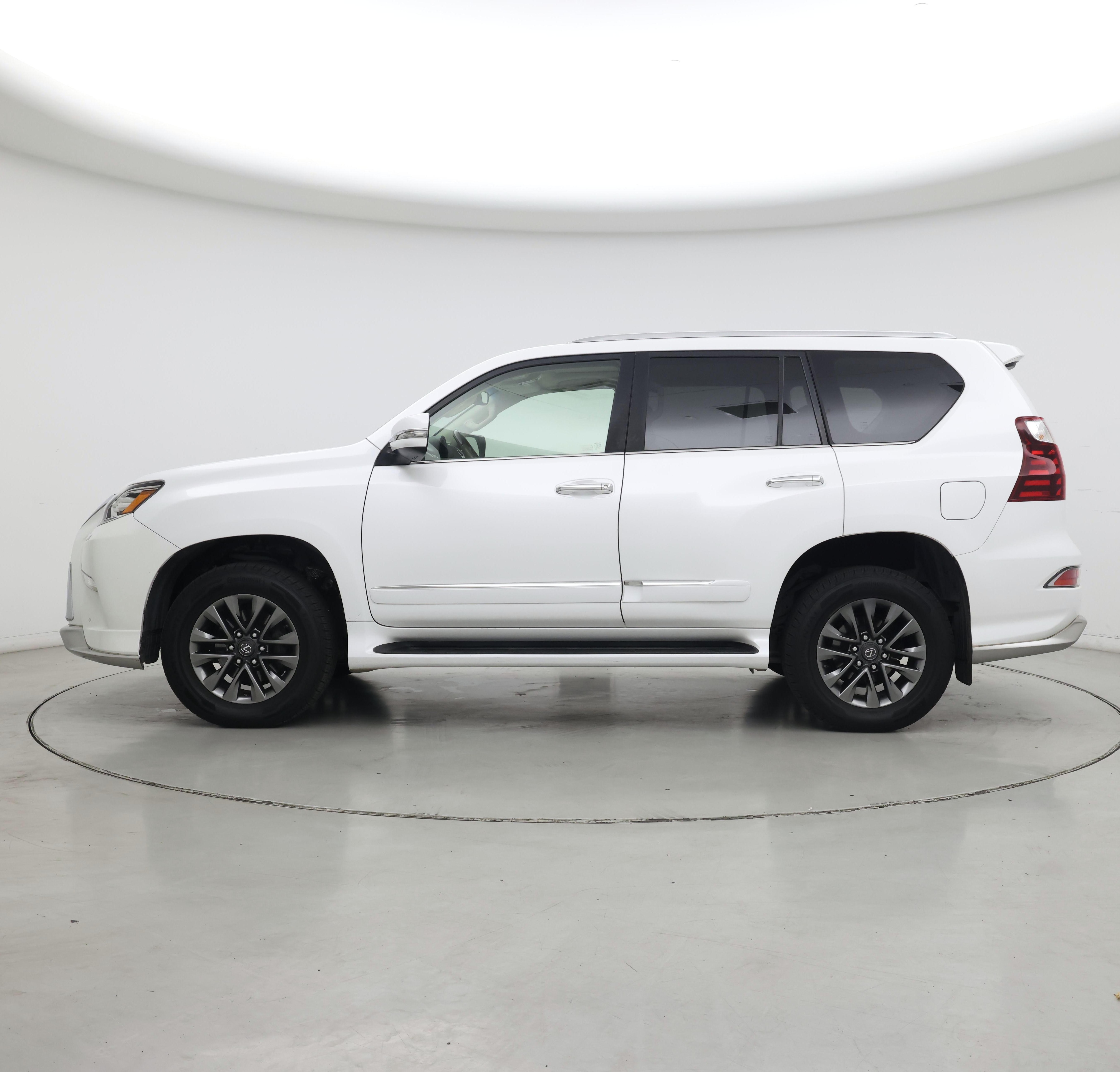 Thumbnail: 2018 Lexus GX - 3