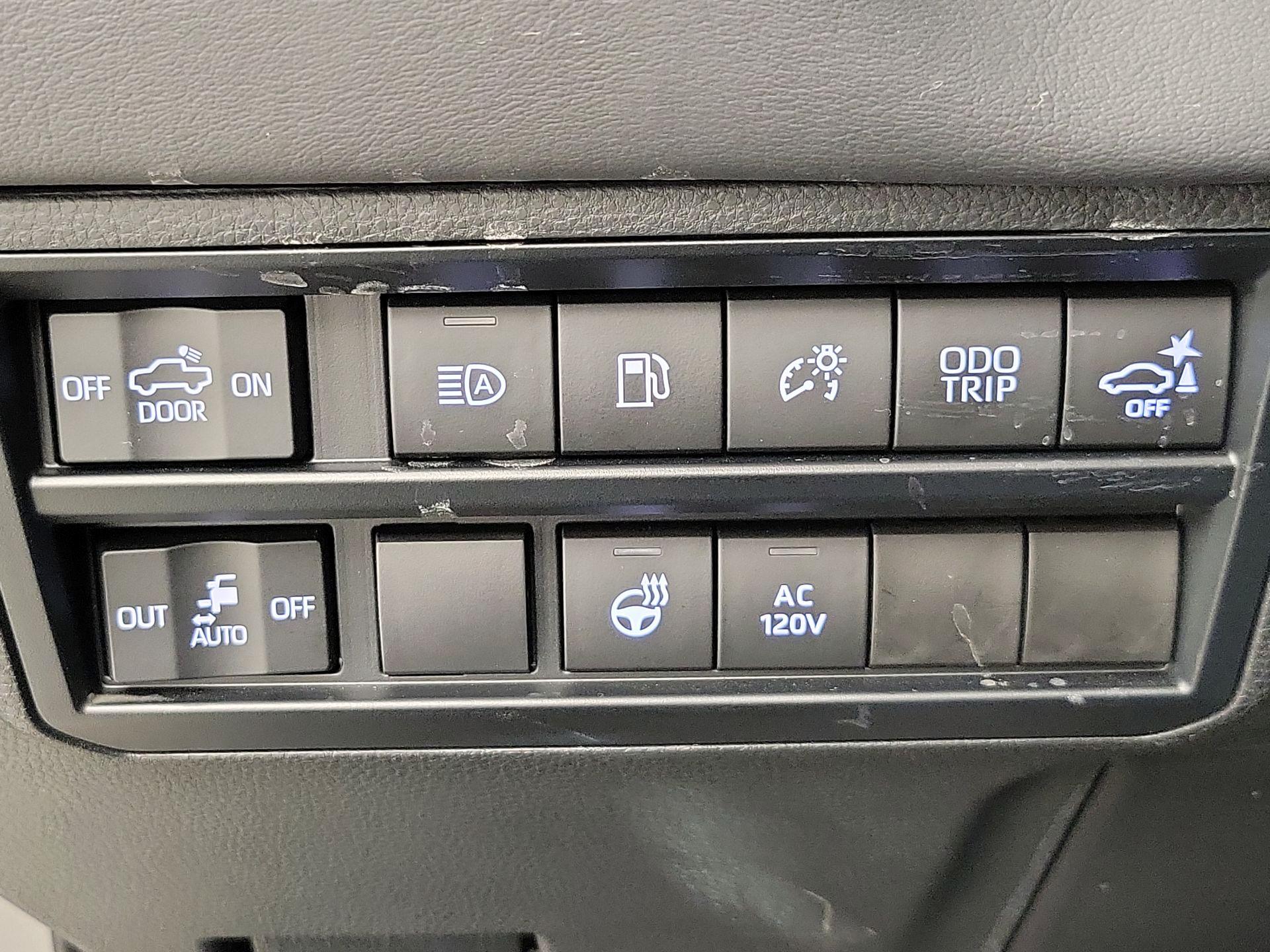 Thumbnail: 2023 Toyota Tundra - 13