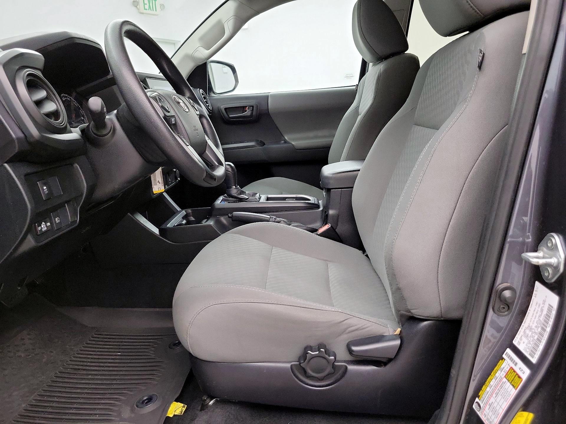 Thumbnail: 2021 Toyota Tacoma - 11