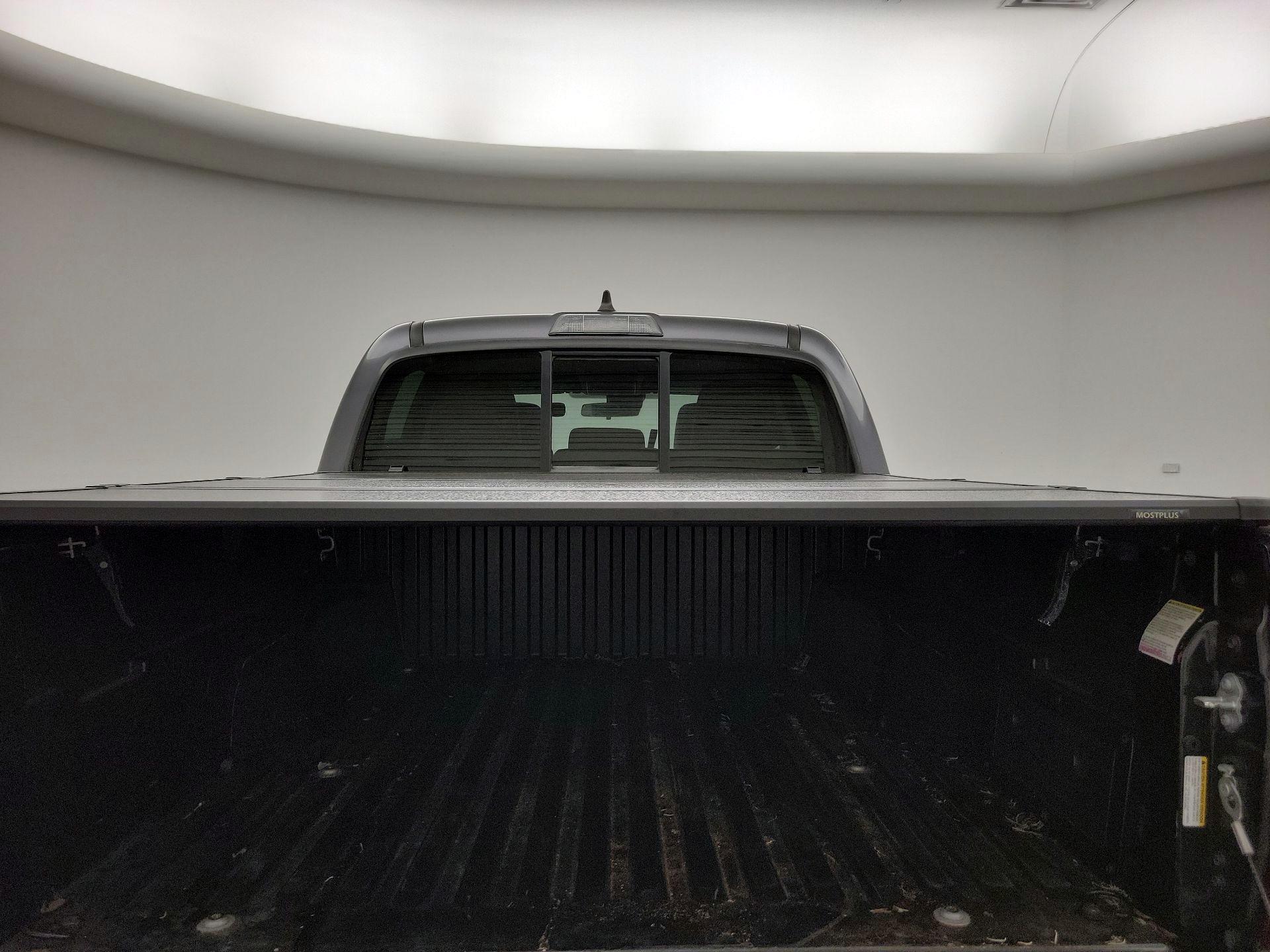 Thumbnail: 2021 Toyota Tacoma - 20