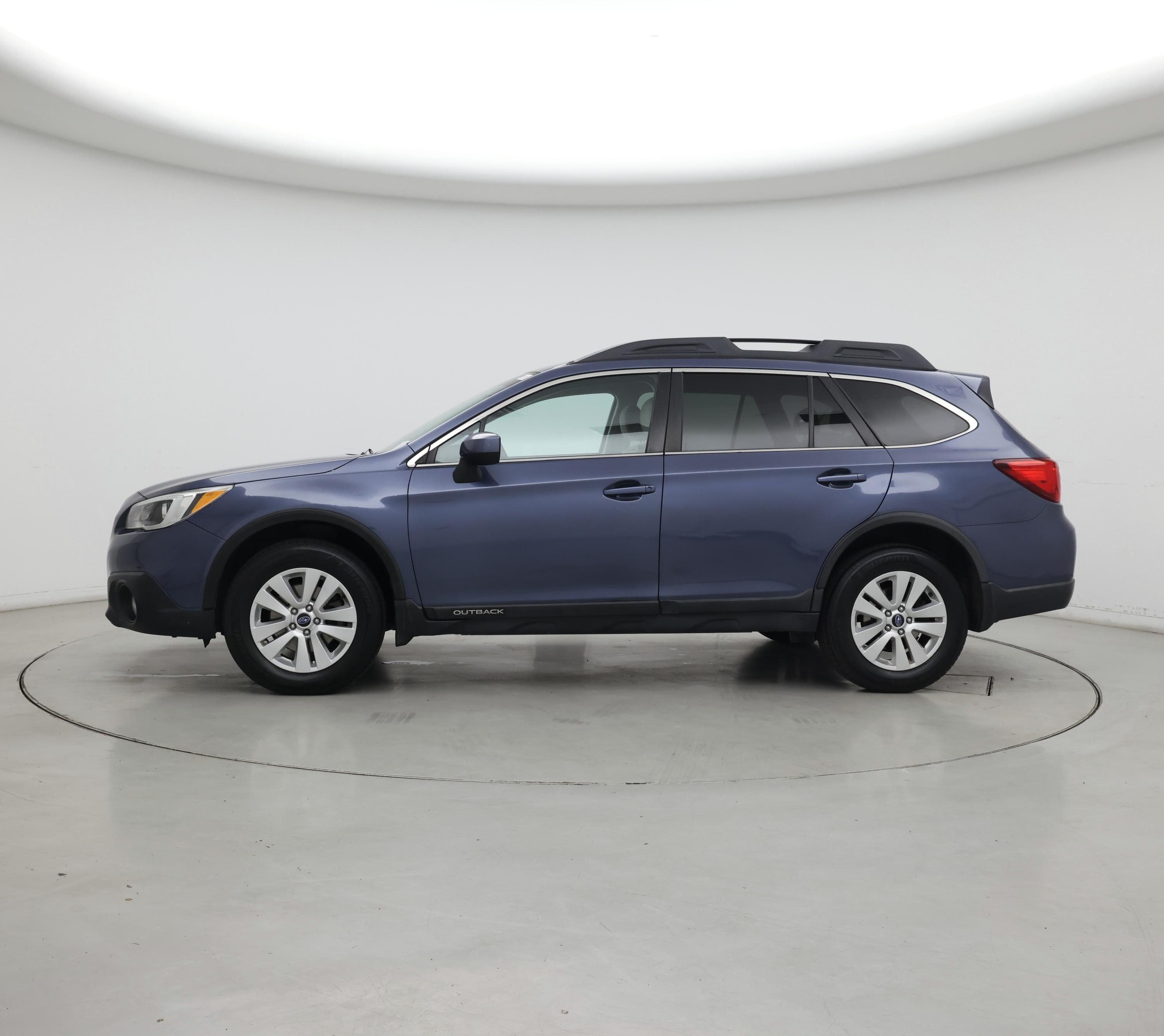Thumbnail: 2015 Subaru Outback - 3