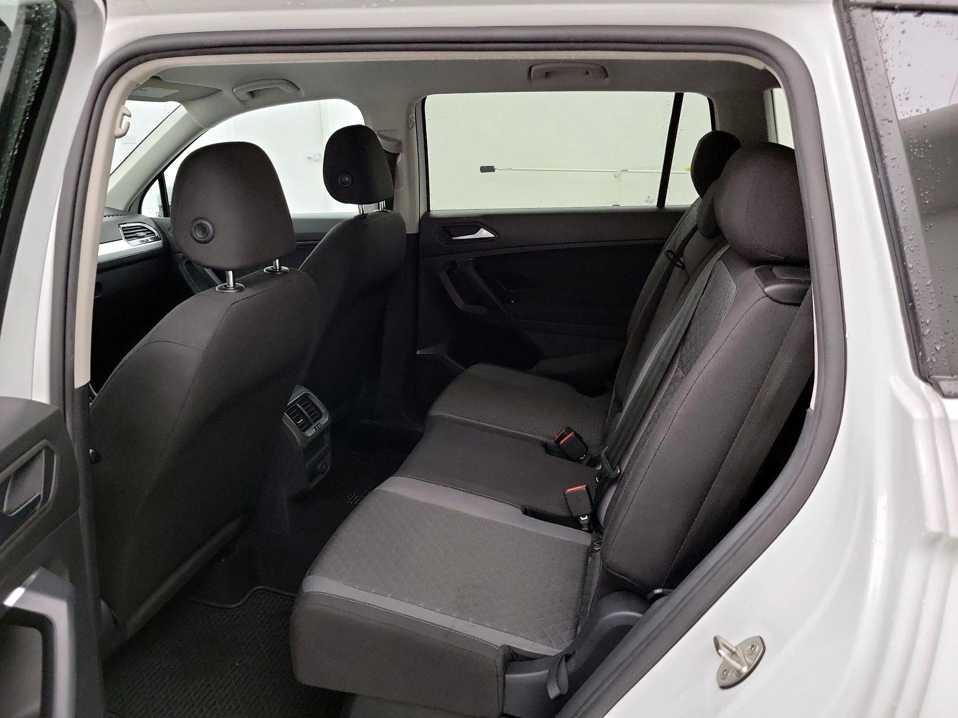 Thumbnail: 2019 Volkswagen Tiguan - 19