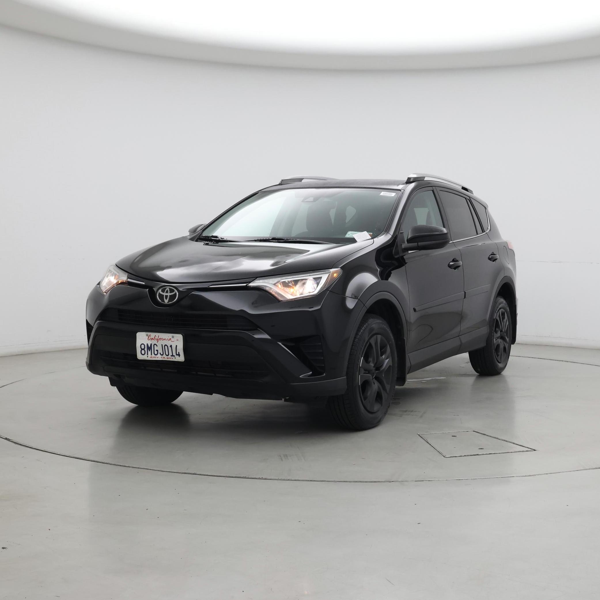 Thumbnail: 2017 Toyota RAV4 - 4