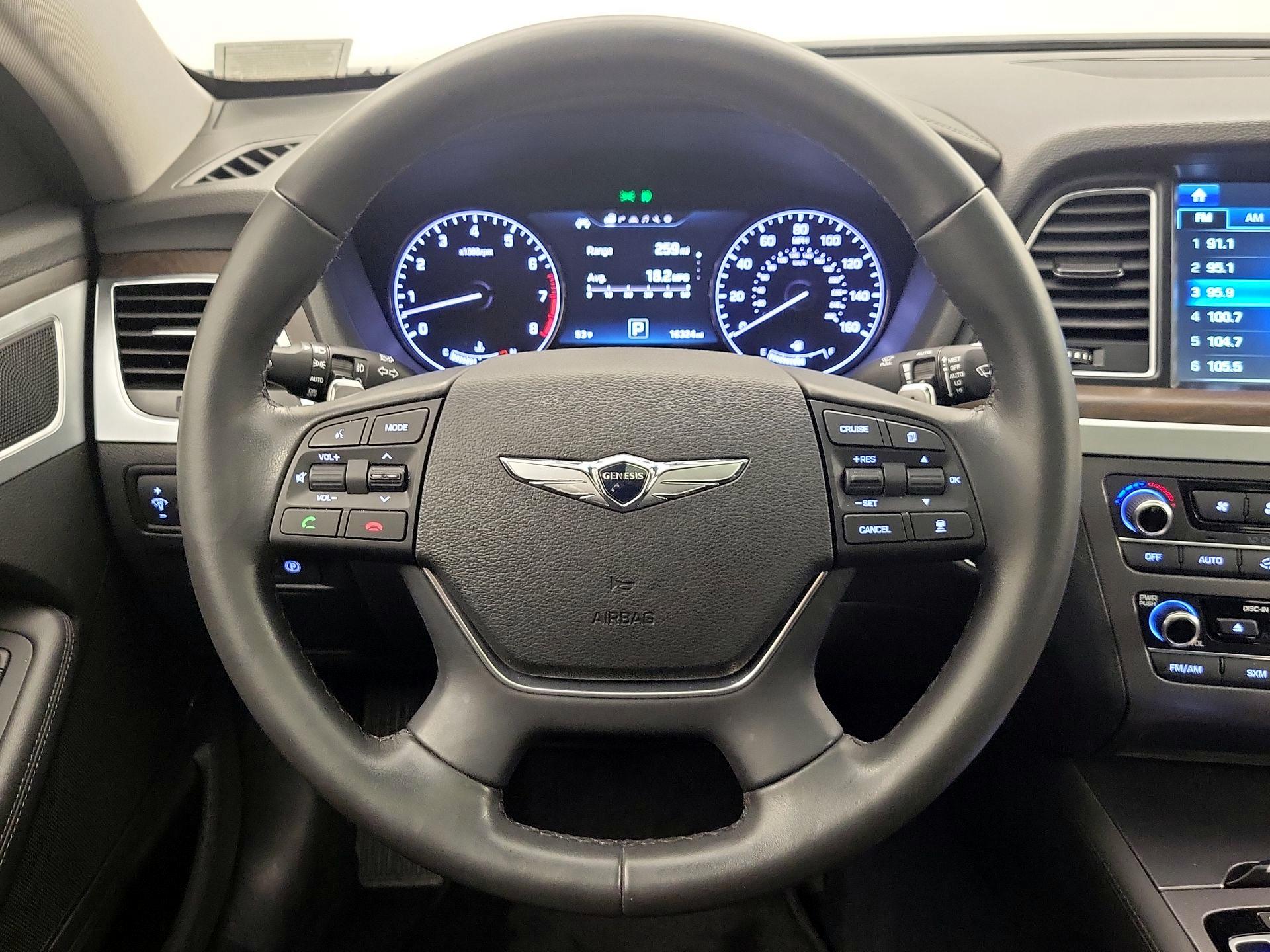 Thumbnail: 2017 Genesis G80 - 10