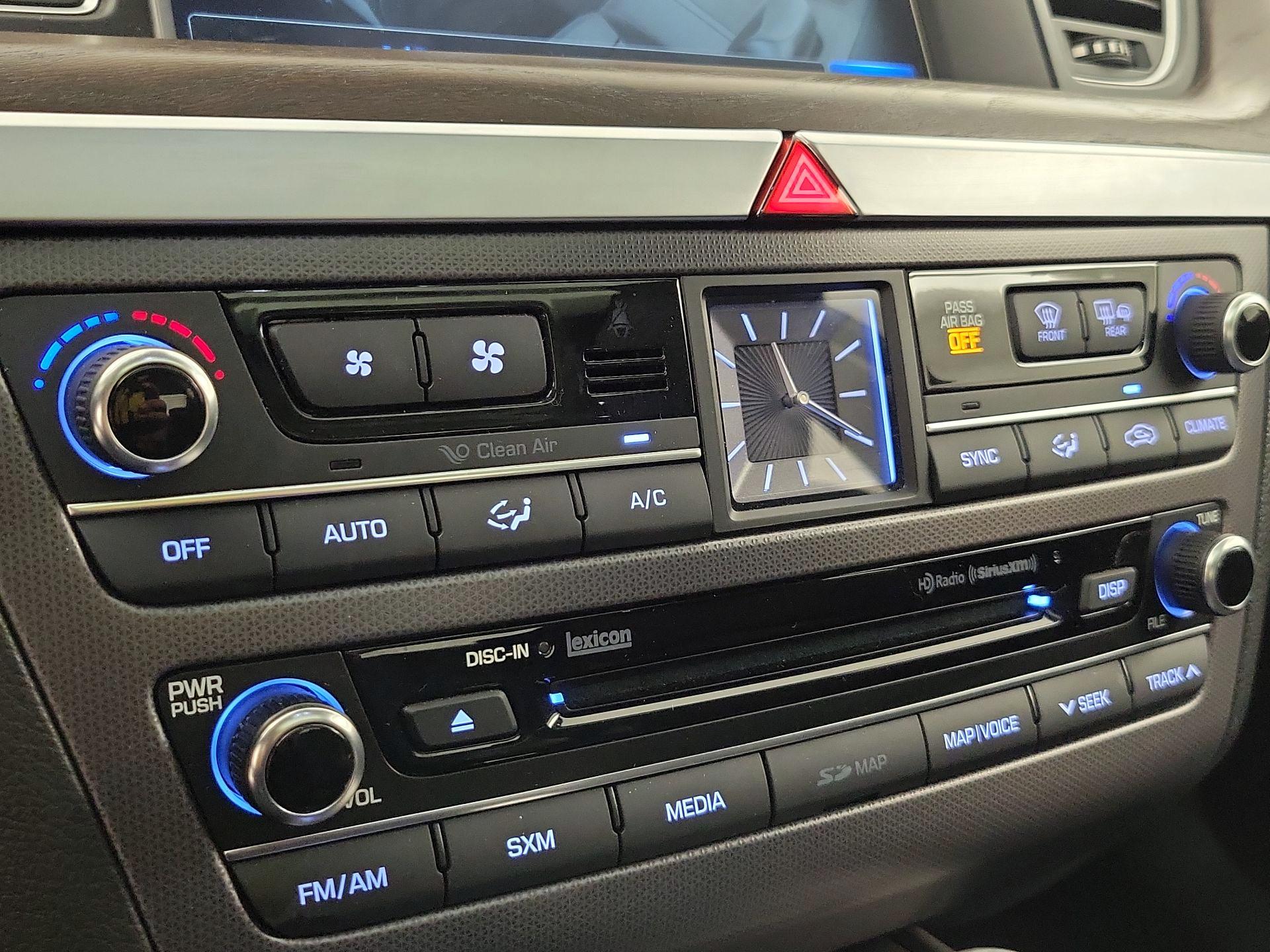 Thumbnail: 2017 Genesis G80 - 17