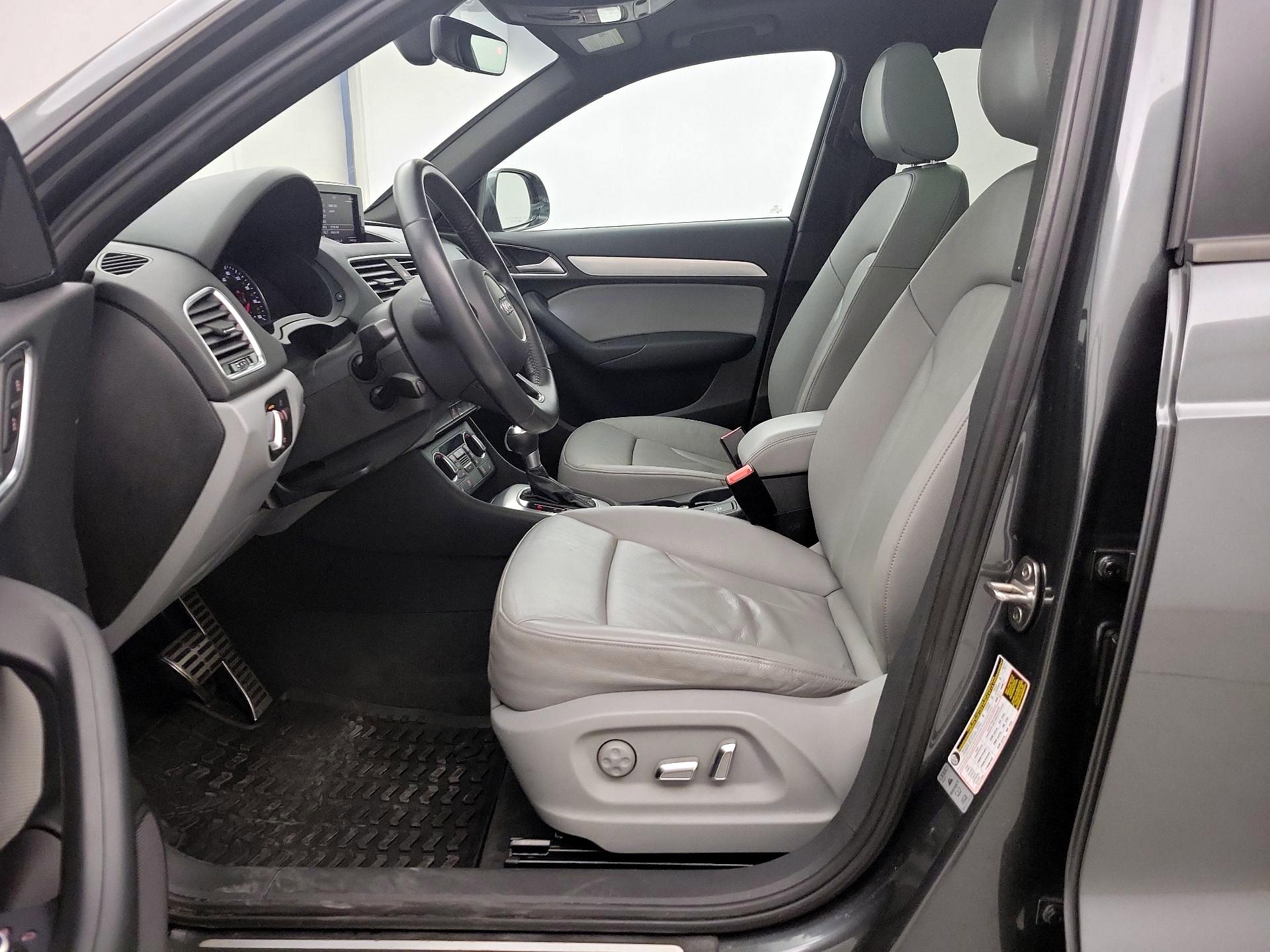 Thumbnail: 2018 Audi Q3 - 11