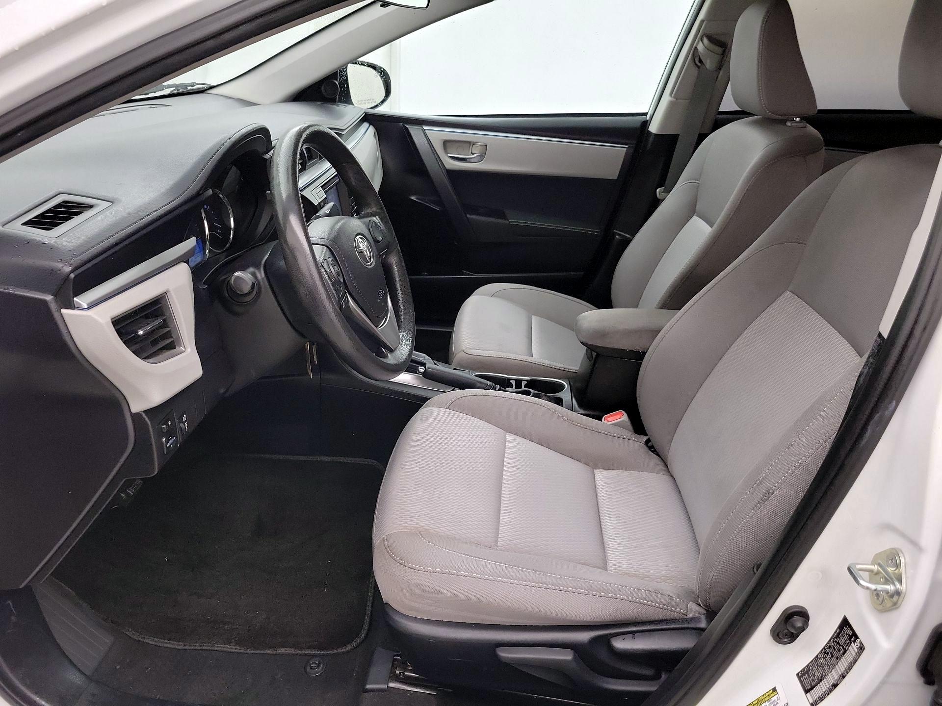 Thumbnail: 2015 Toyota Corolla - 11