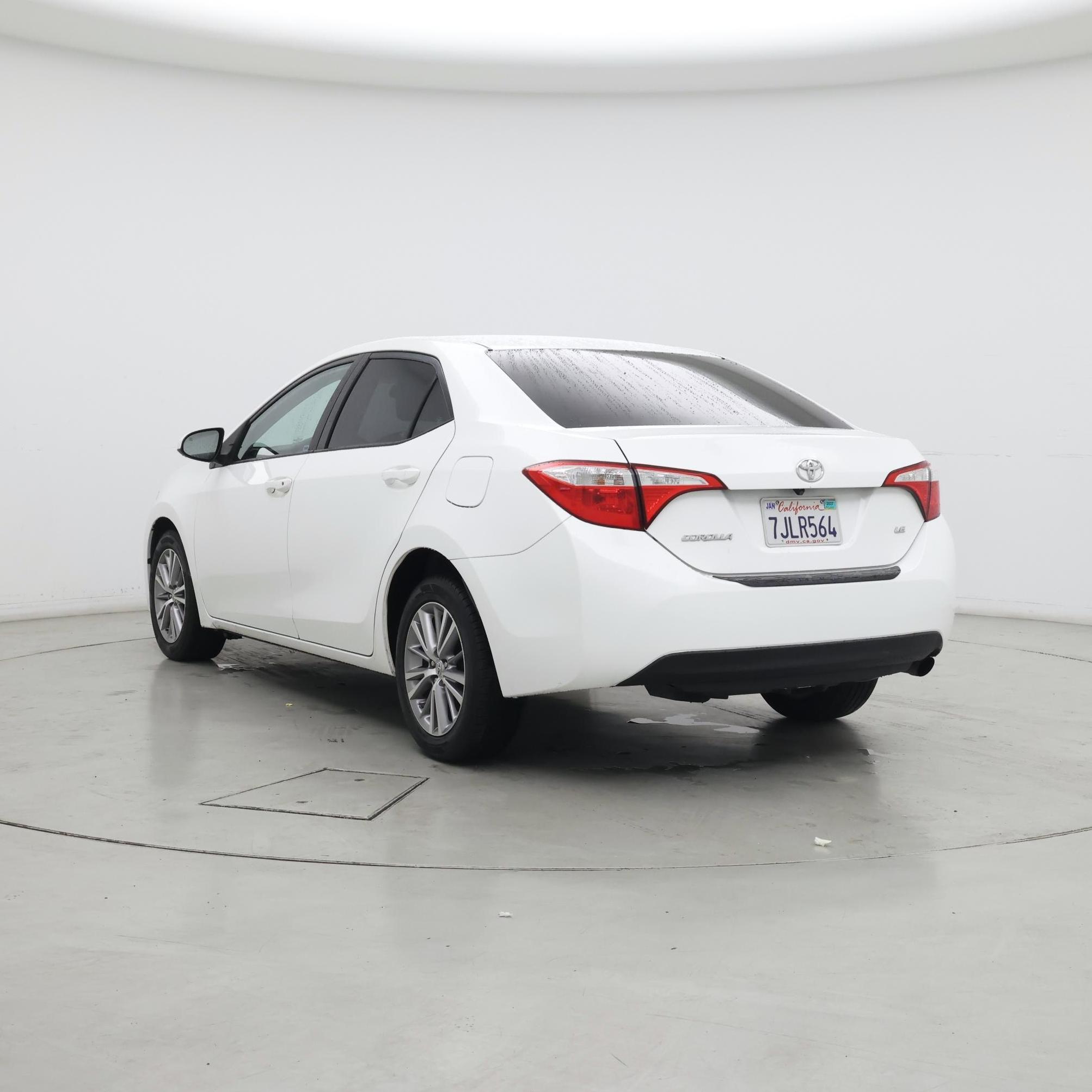 Thumbnail: 2015 Toyota Corolla - 2